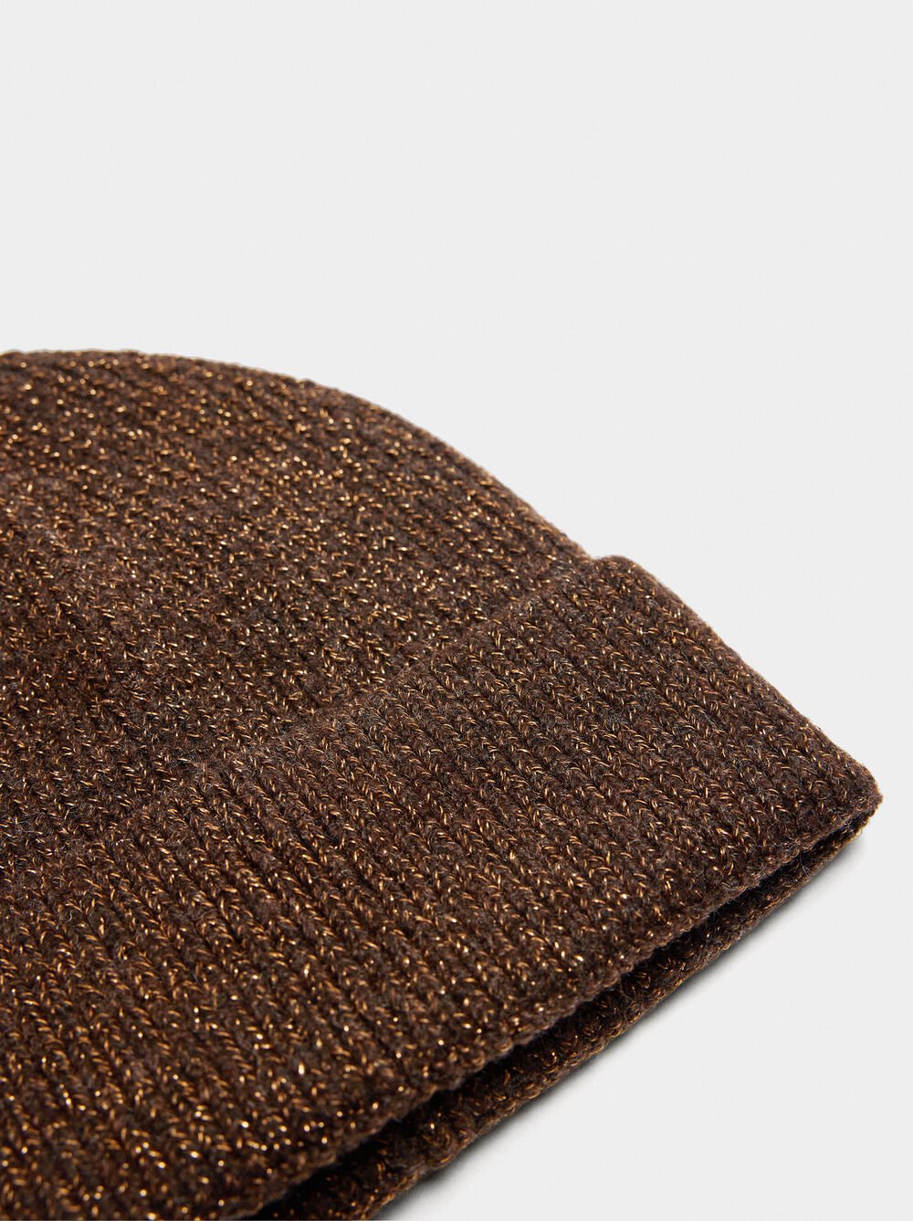 Lurex knit hat with cuff
