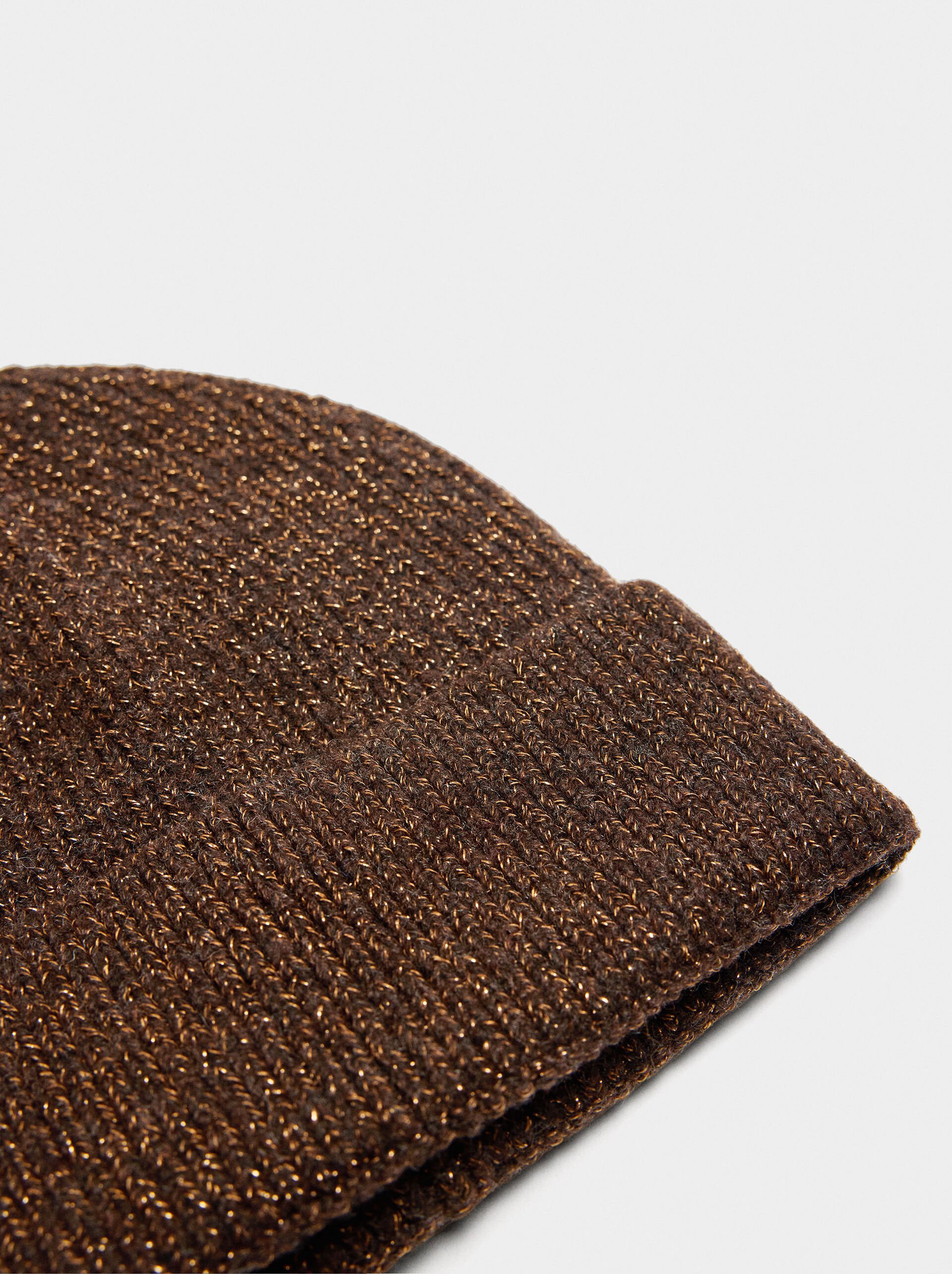 Strickmütze aus Lurex mit Bündchen image number 1.0
