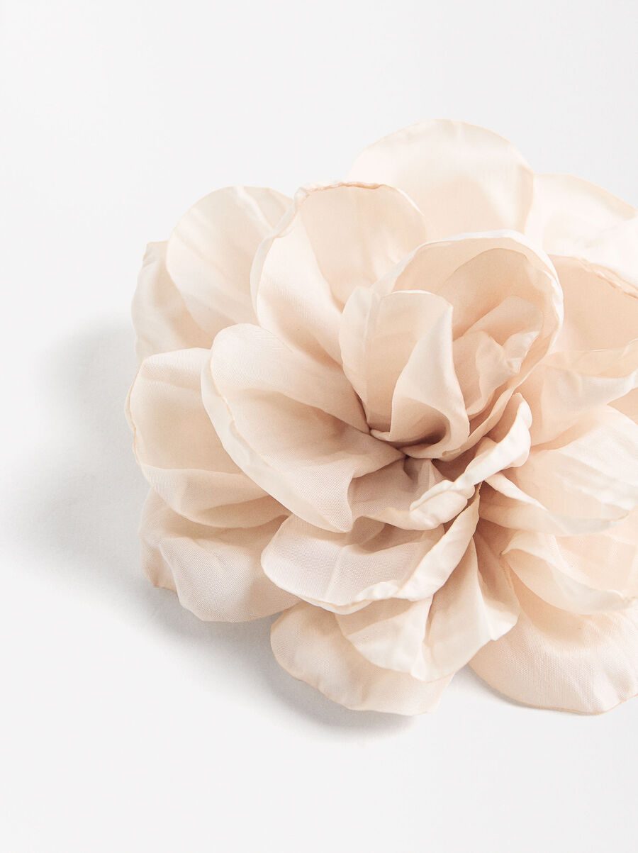 Spilla a forma di fiore