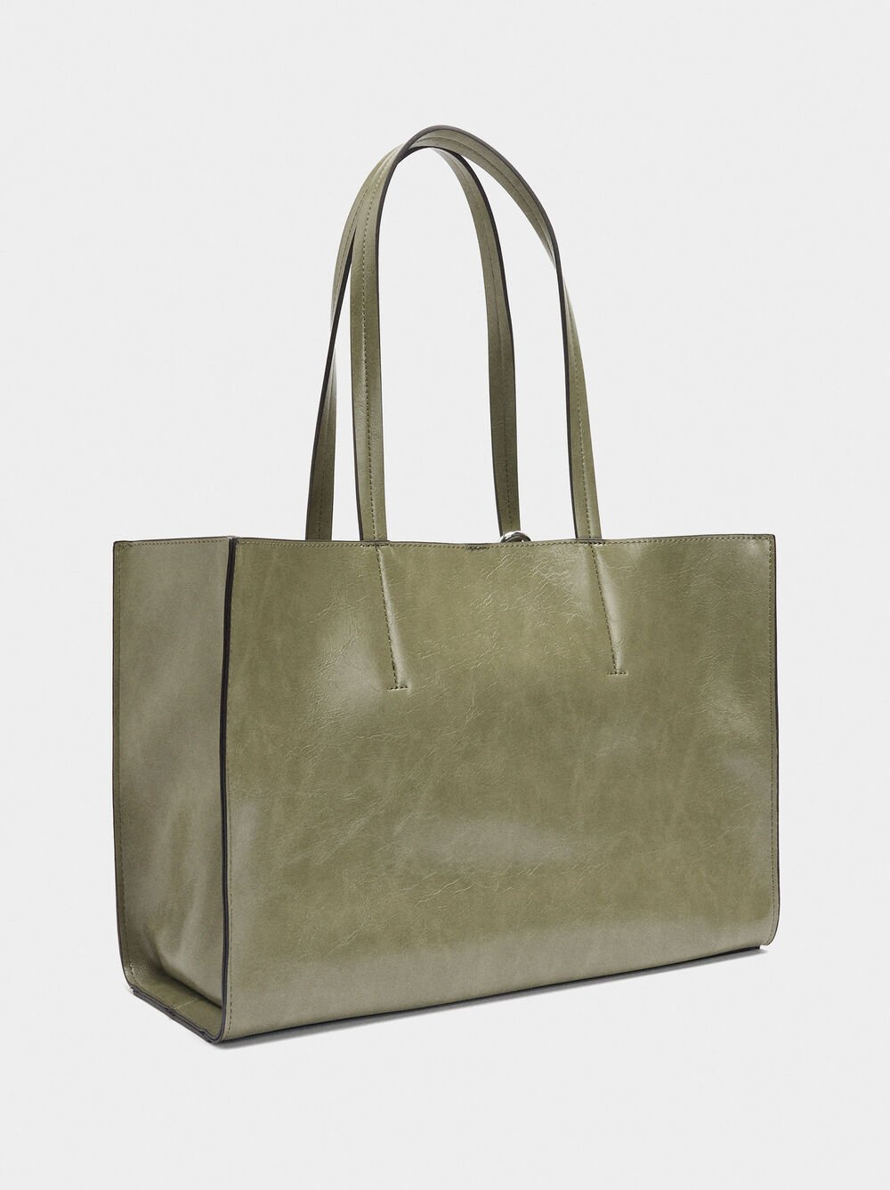 Shopper bag with pendant