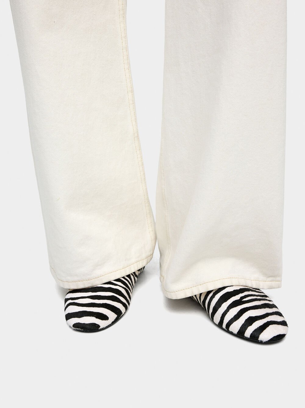 Leather printed ballet flats with animal print