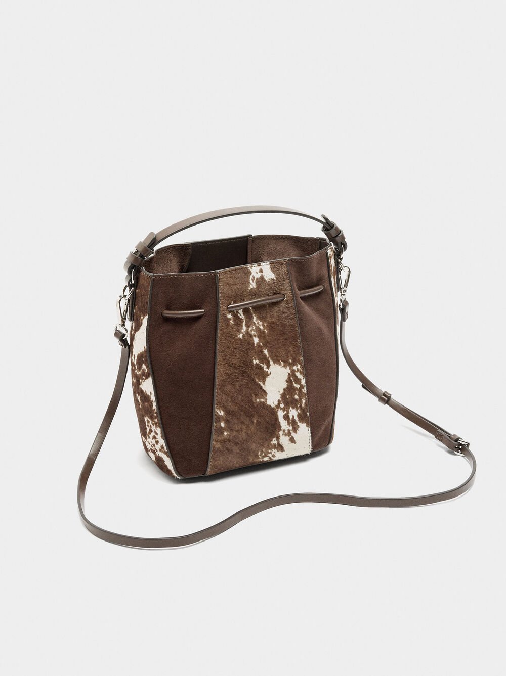 Leather bucket bag 