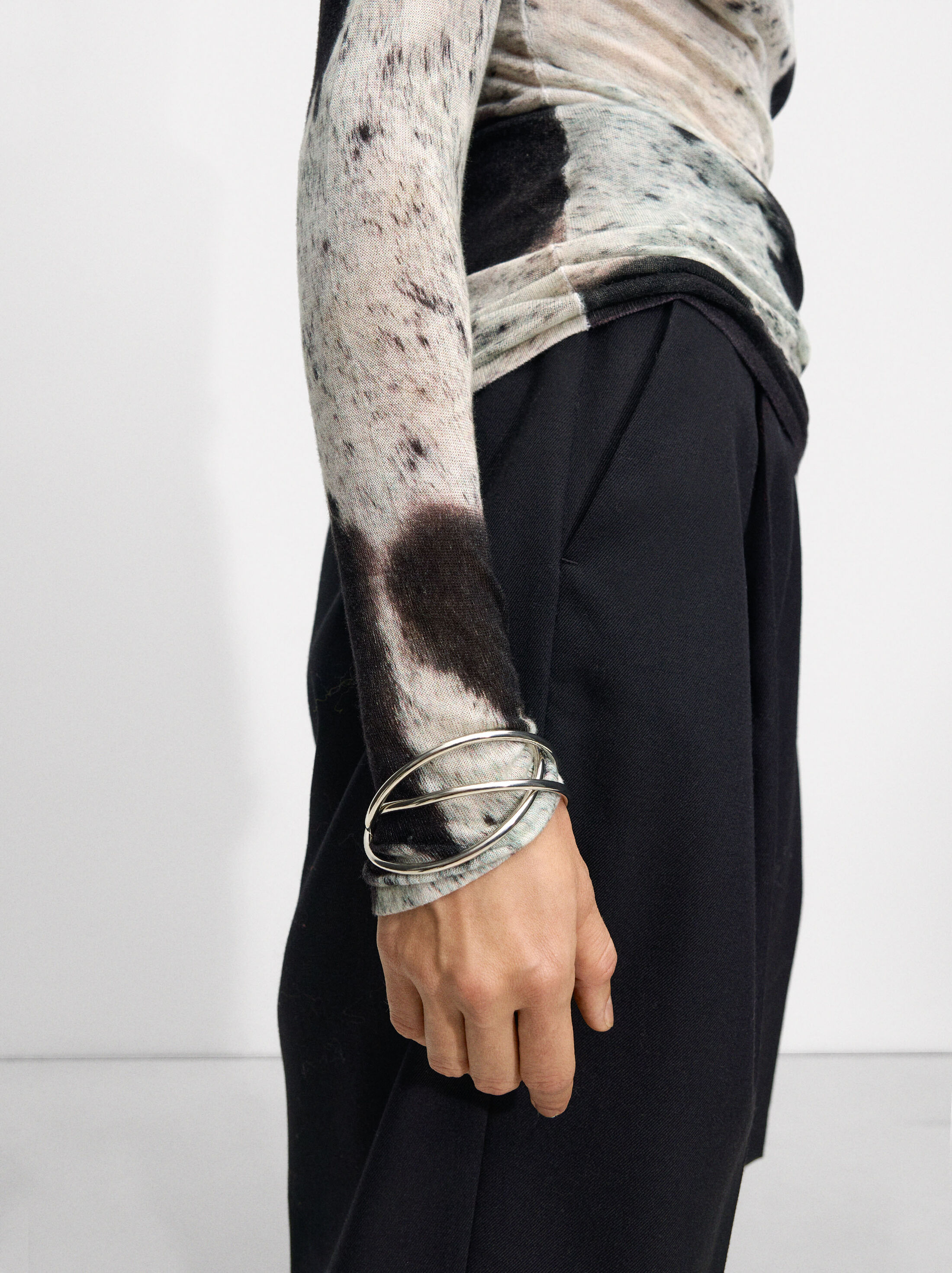 Set of Interwoven Bracelets image number 2.0