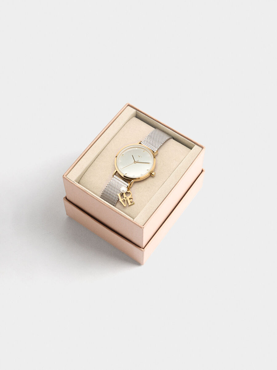 Bicolor watch with metallic mesh and charm