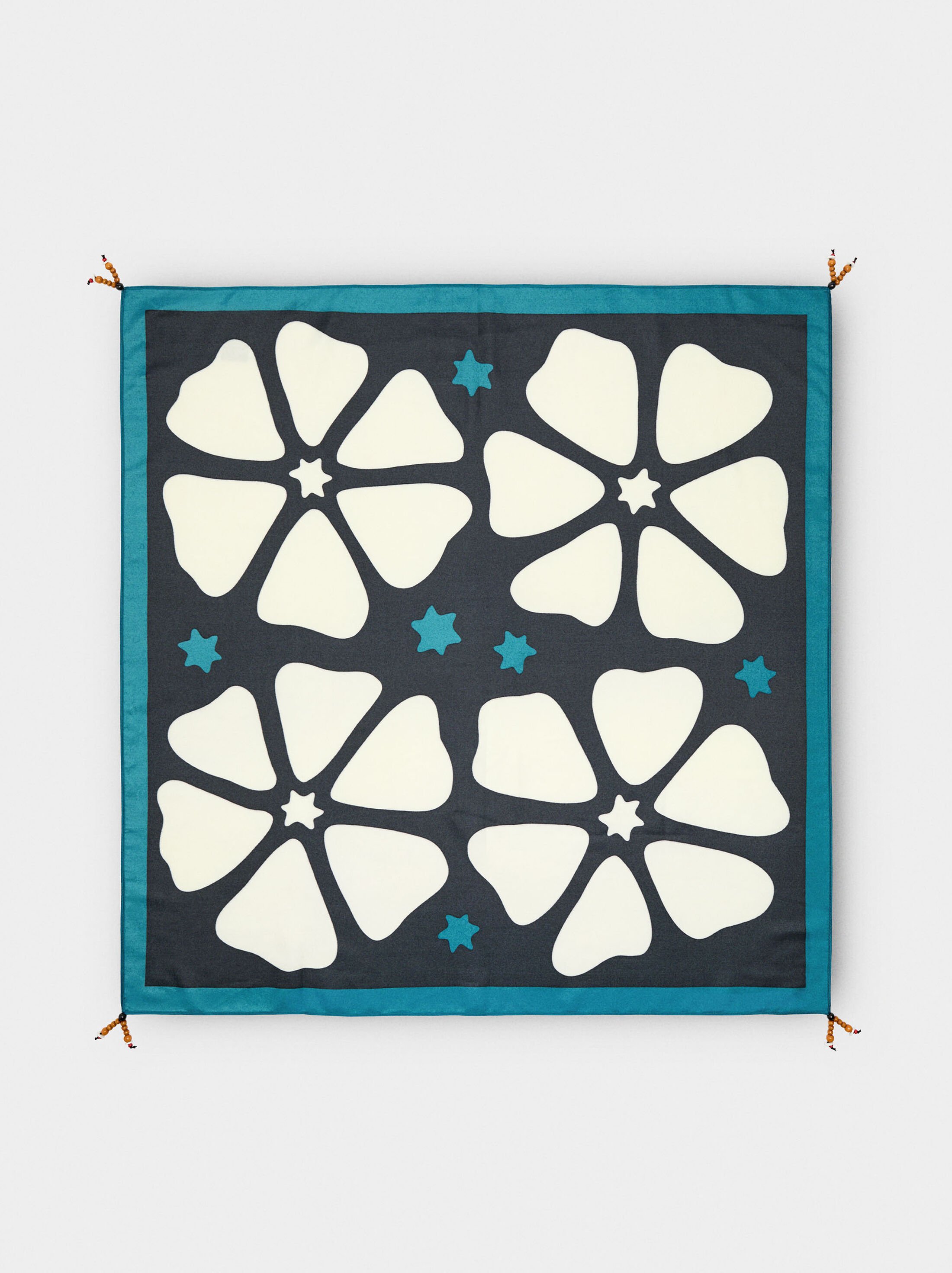 Satin square printed scarf image number 0.0