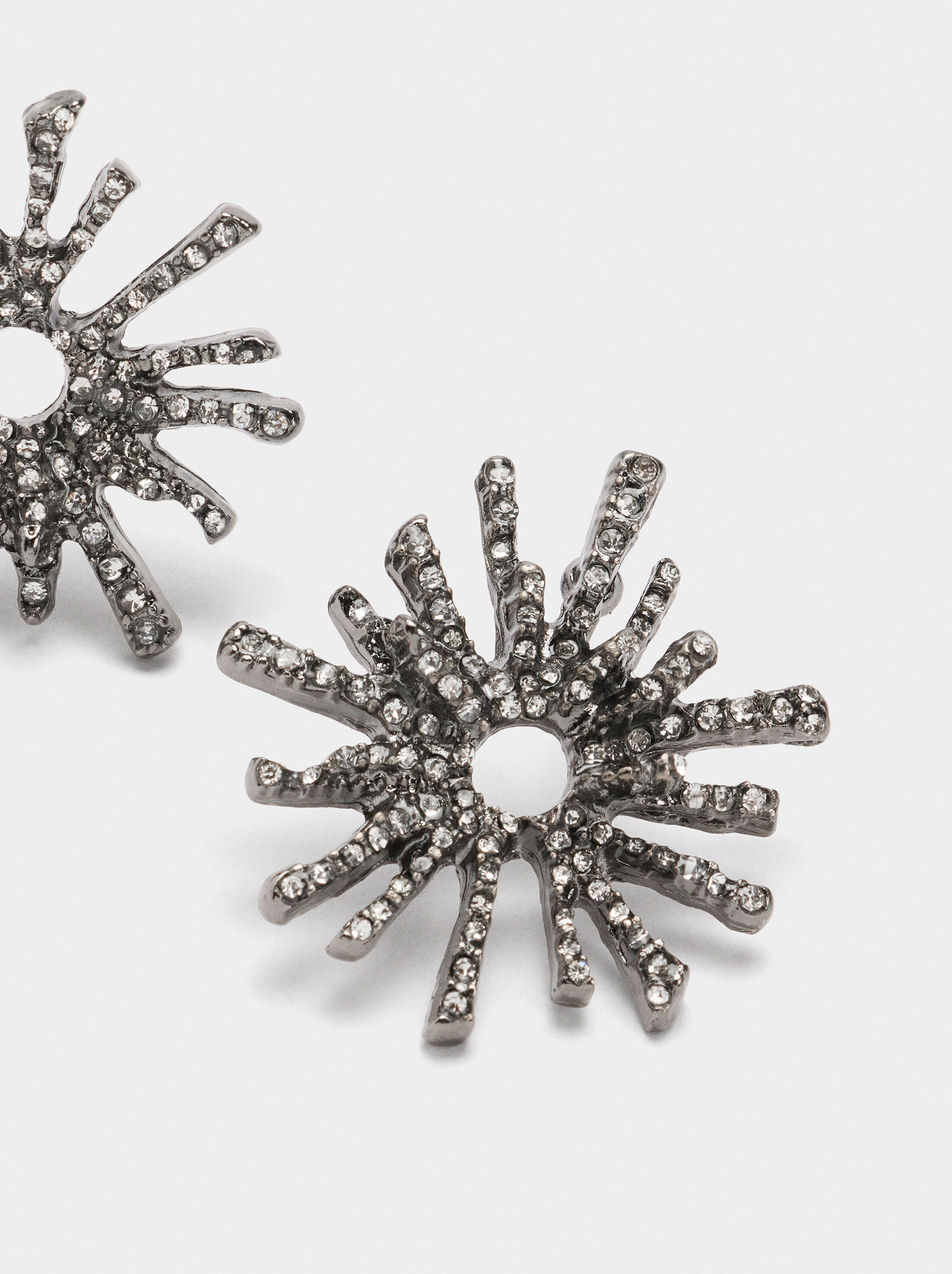 Sea urchin earrings image number 1.0