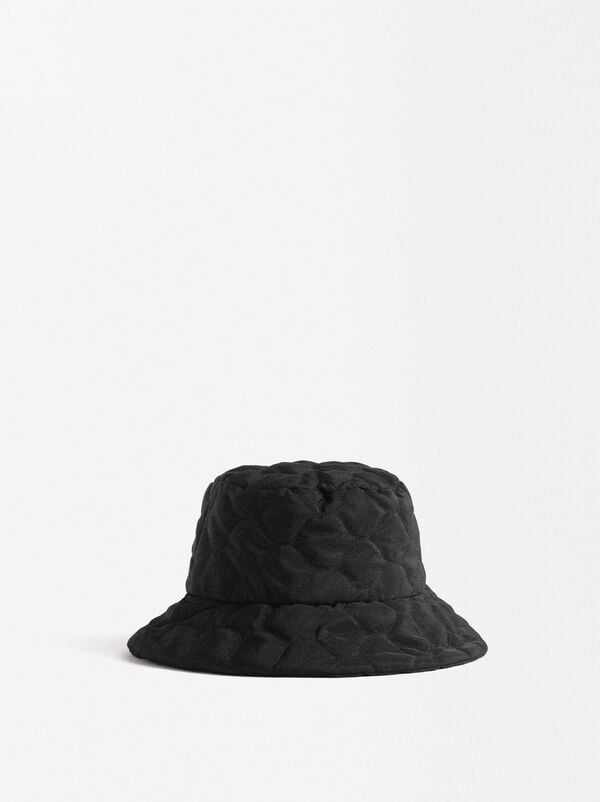Quilted bucket hat