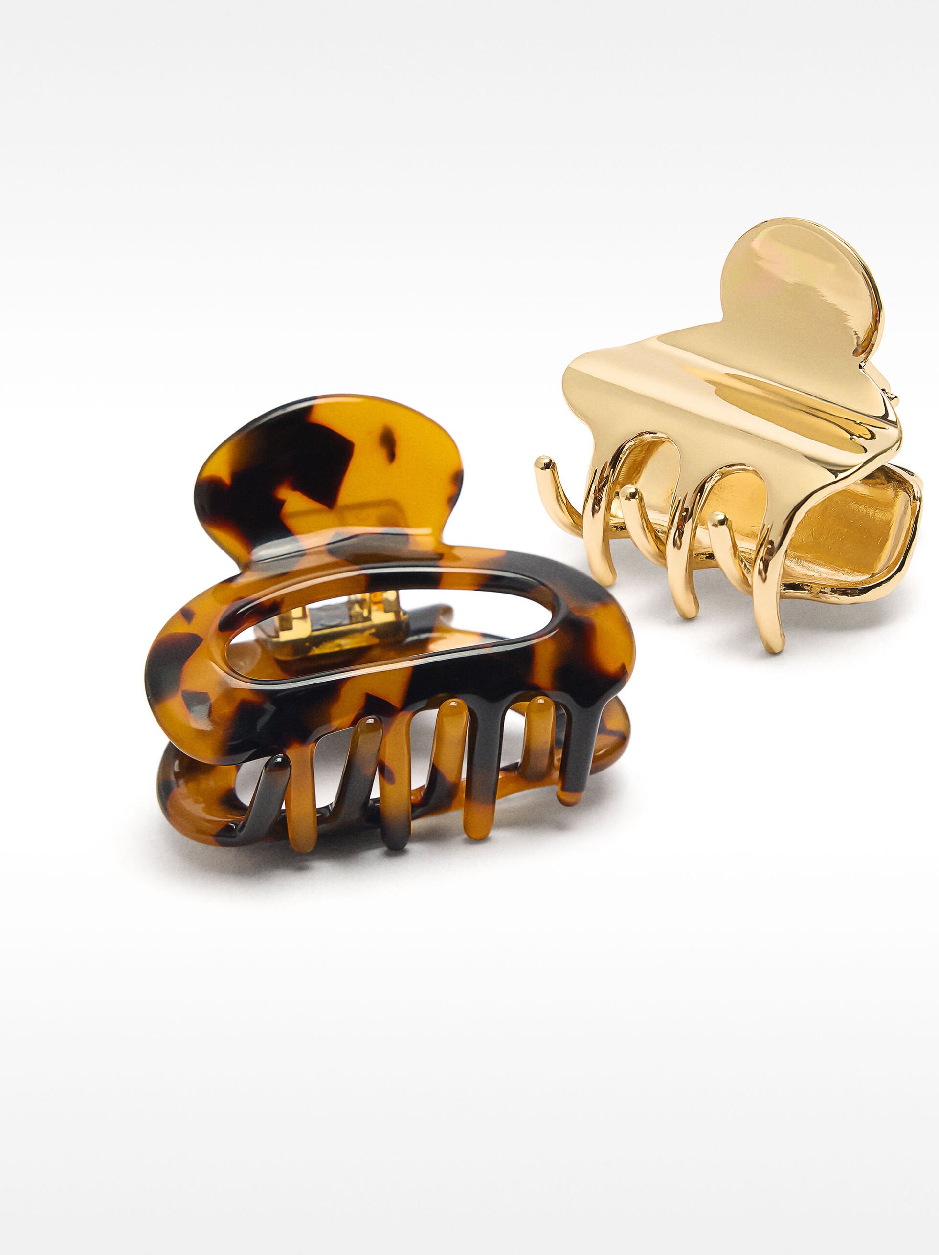 Set of hair clips image number 1.0