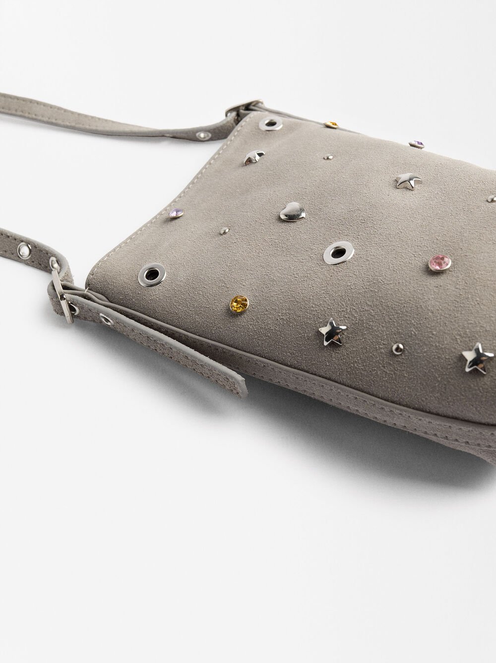 Leather phone pouch with applications