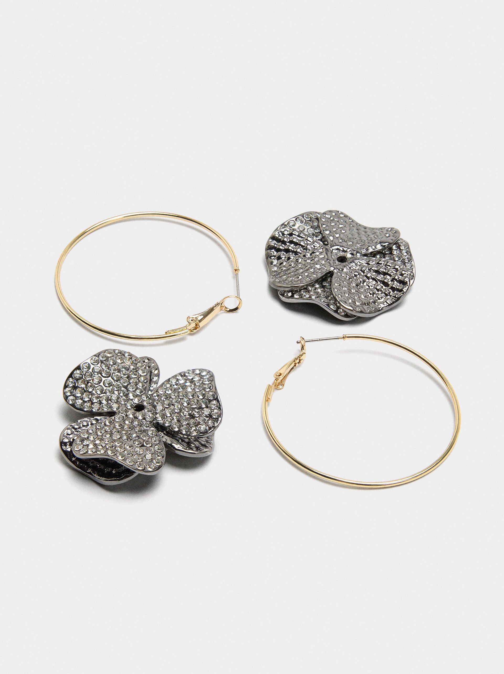 Maxi open hoop earrings with flower and crystals image number 2.0