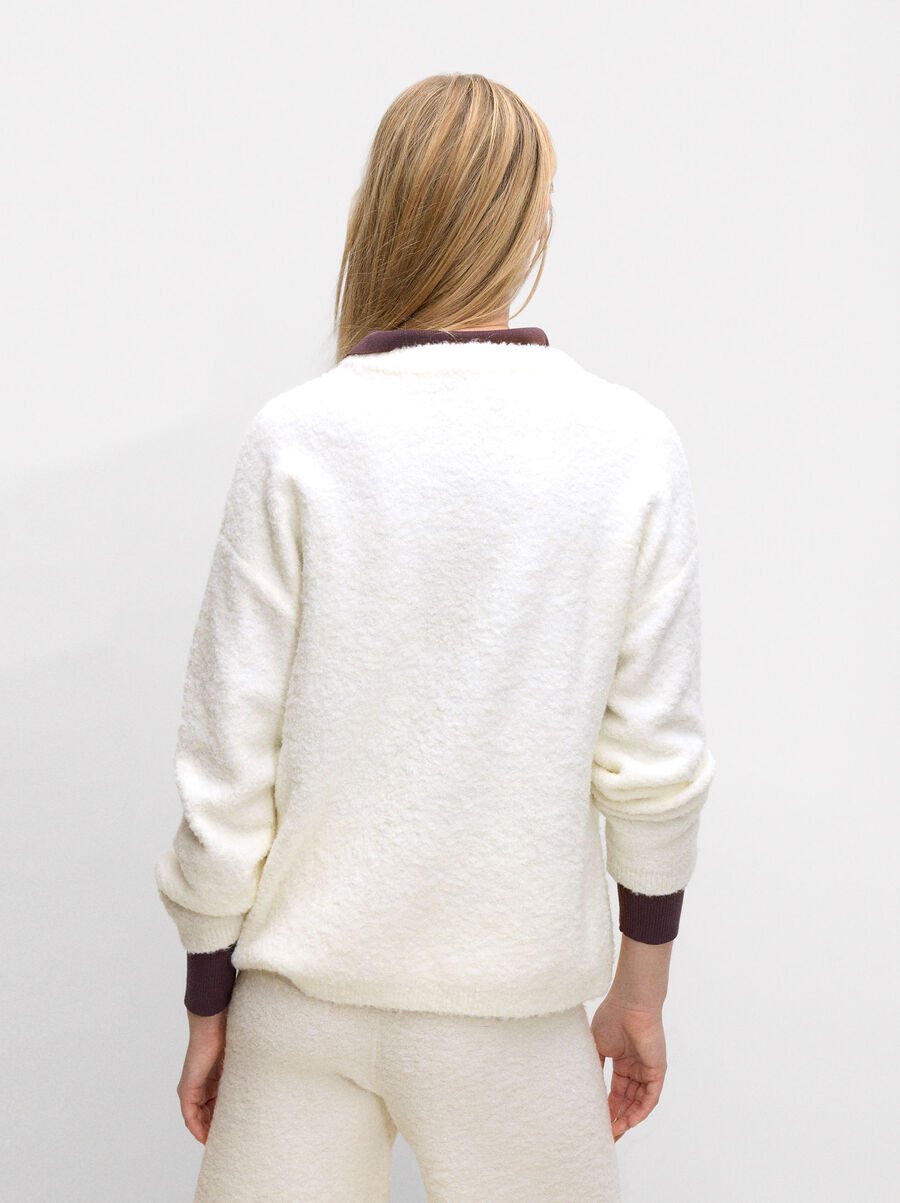 Knit sweater with wool blend