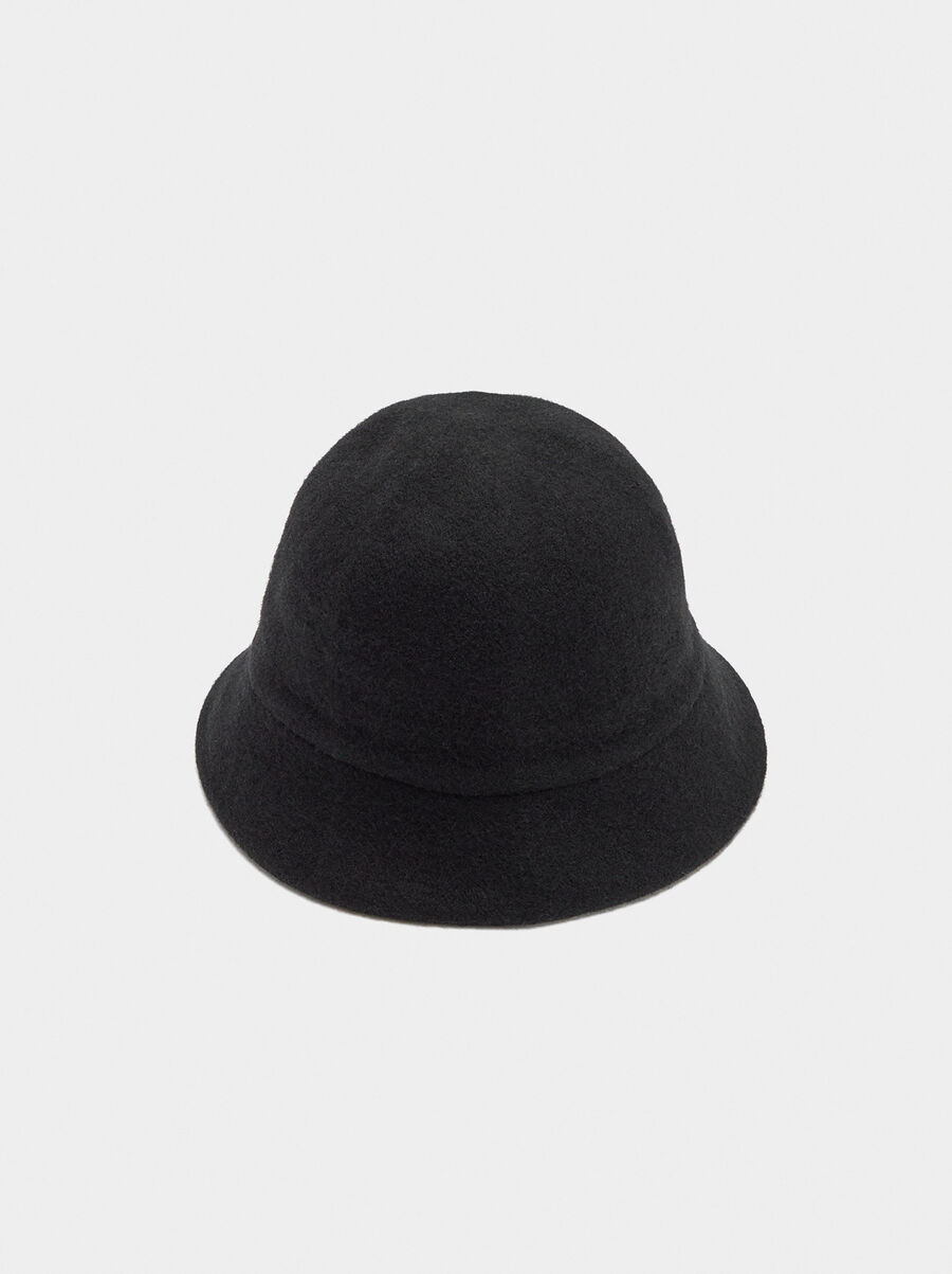 Wool bucket hat