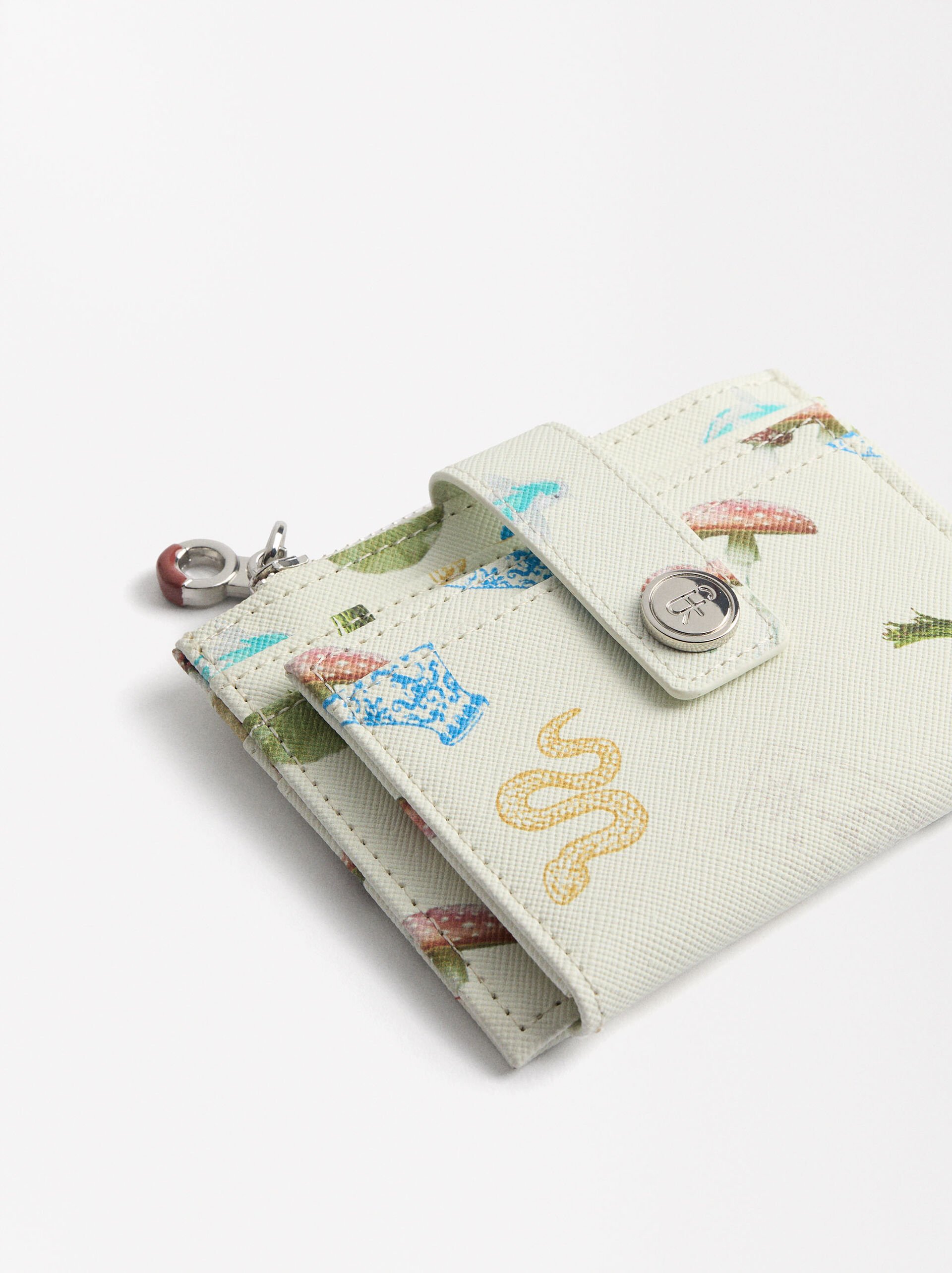 Textured card holder image number 1.0