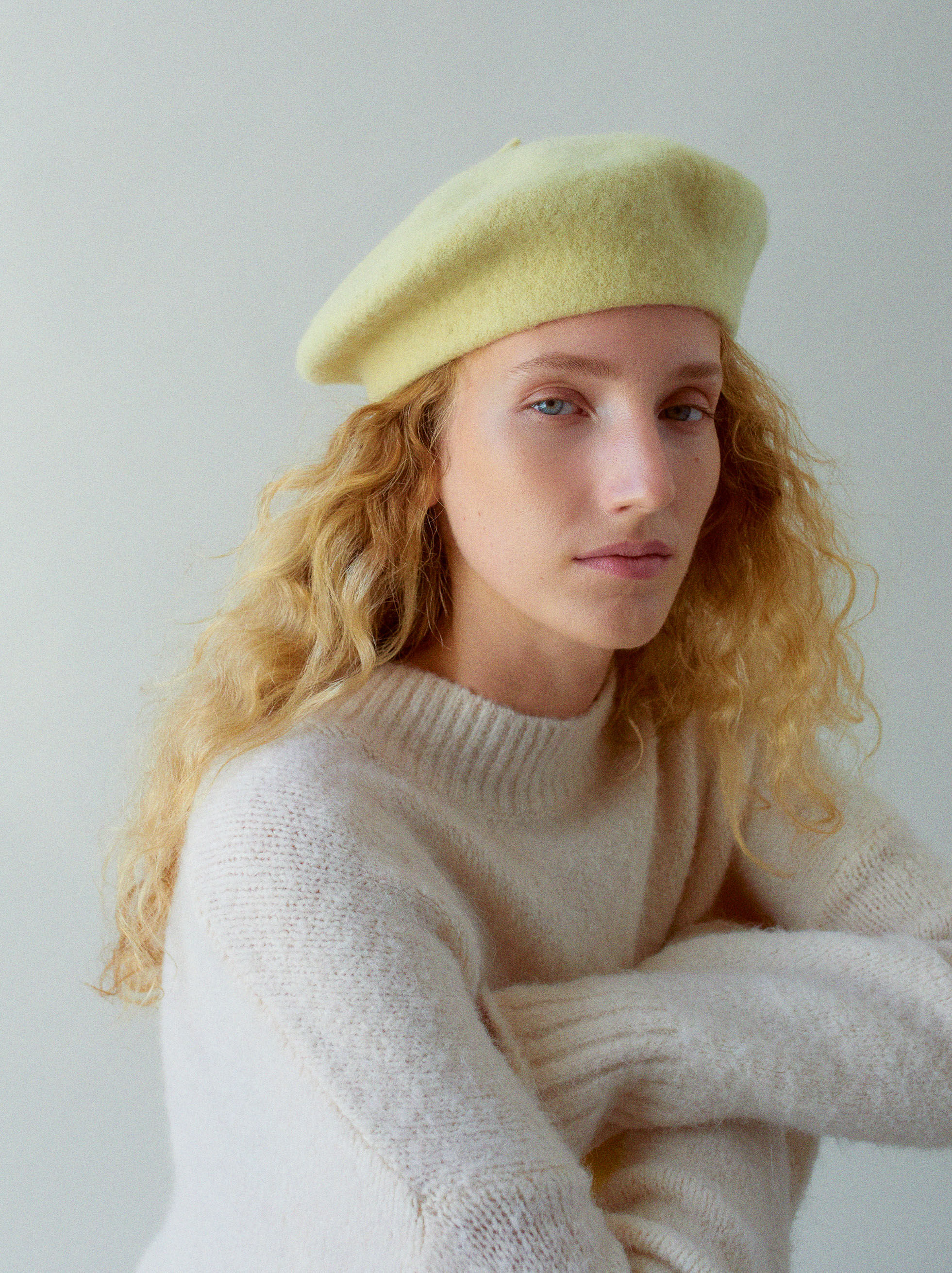 Yellow wool beret Outlet