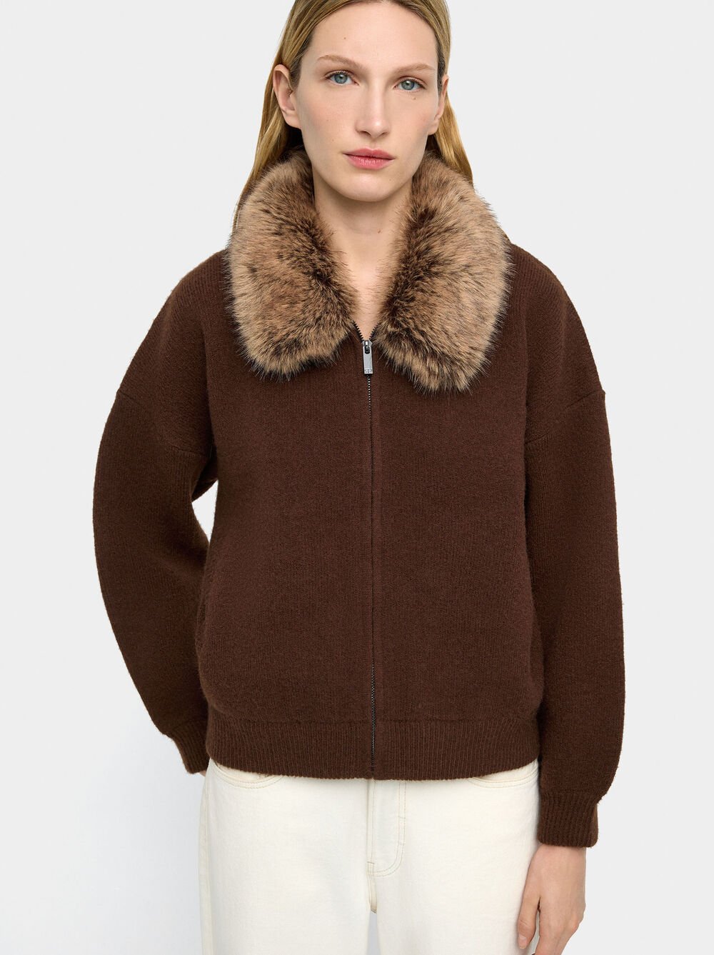 Strickjacke aus Strick mit Kragen in Felloptik