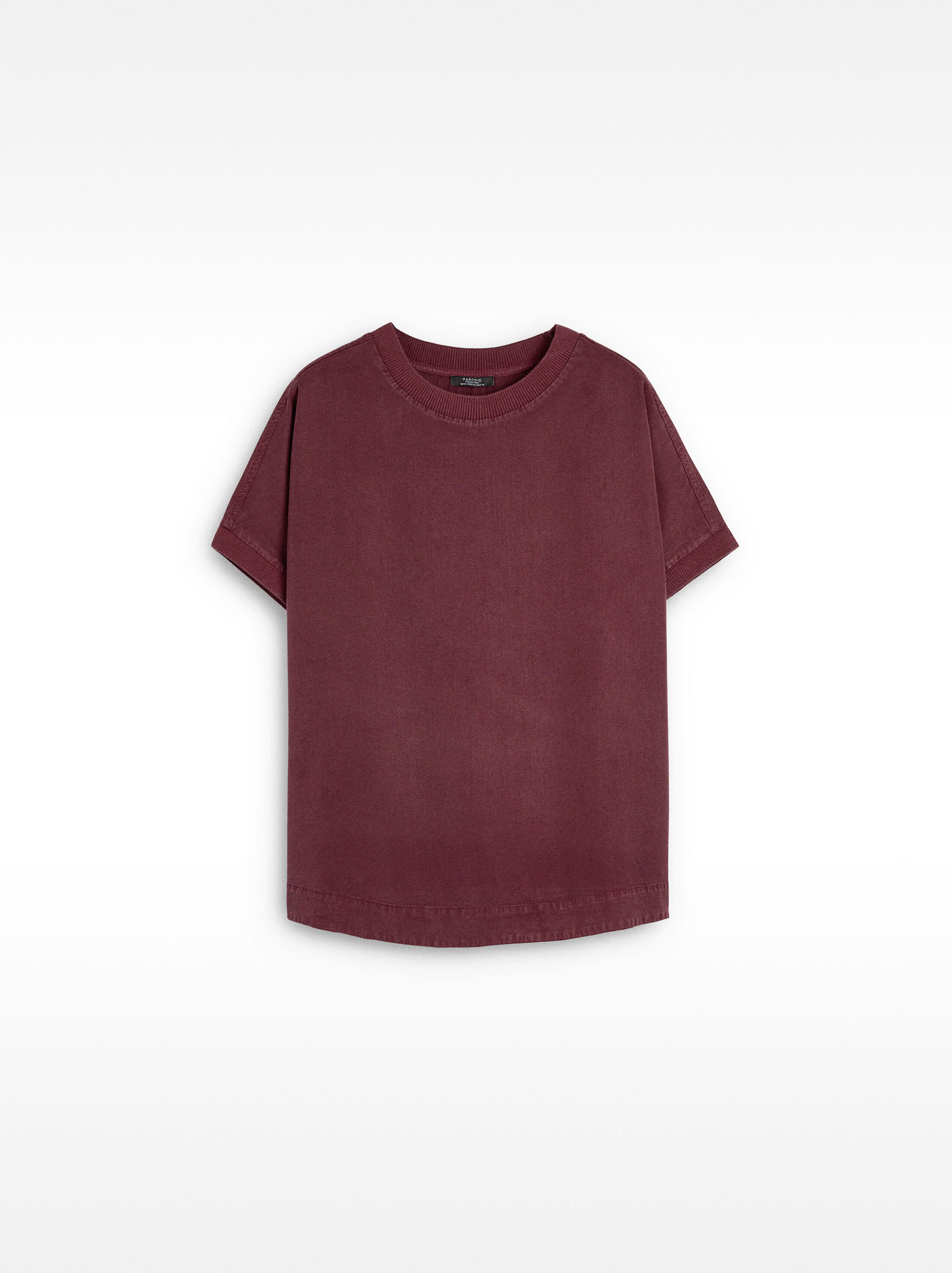 Camiseta con detalles acanalados image number 4.0