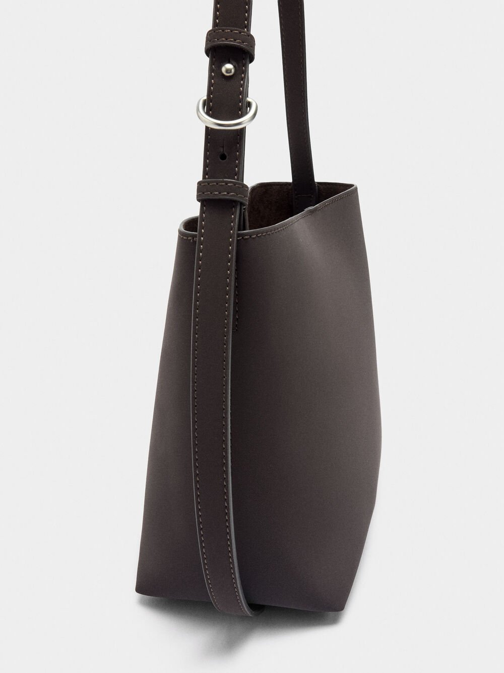 Shoulder bag with soft texture