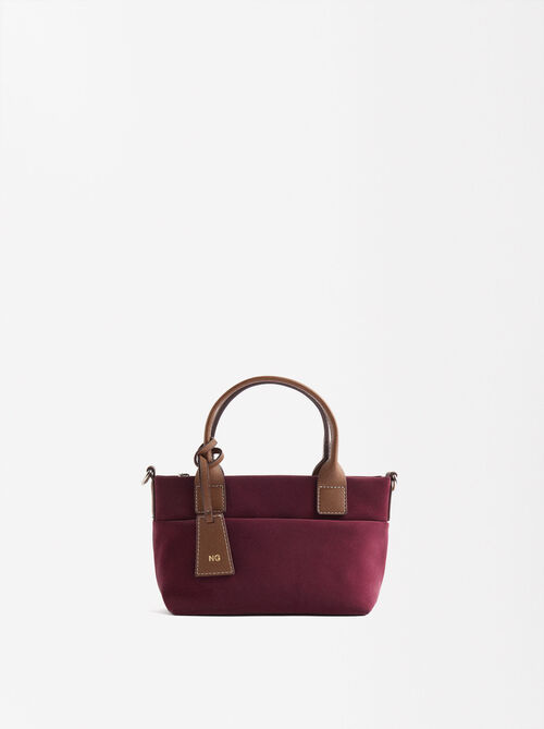 Tote bag with soft texture