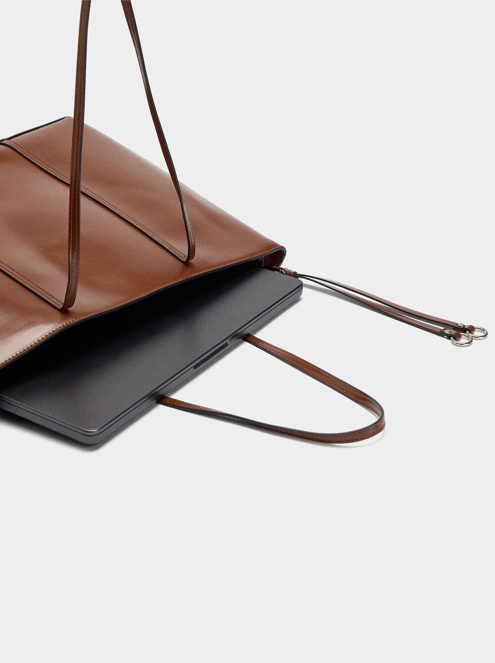 Bag for 13" laptop with plain design