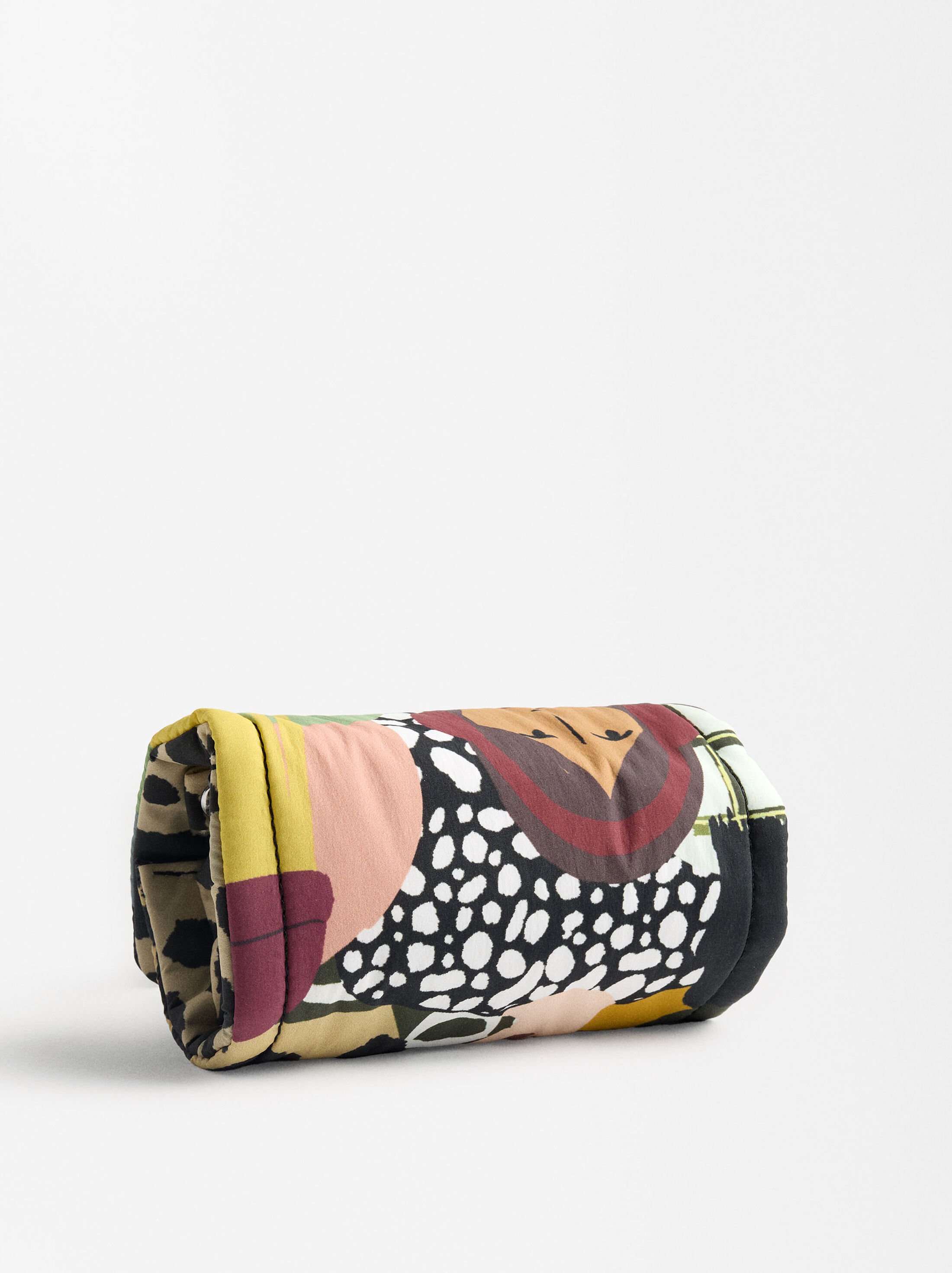 Printed roll jewelry case image number 2.0