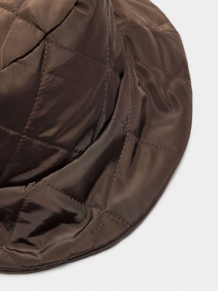 Gorro bucket acolchado de nylon