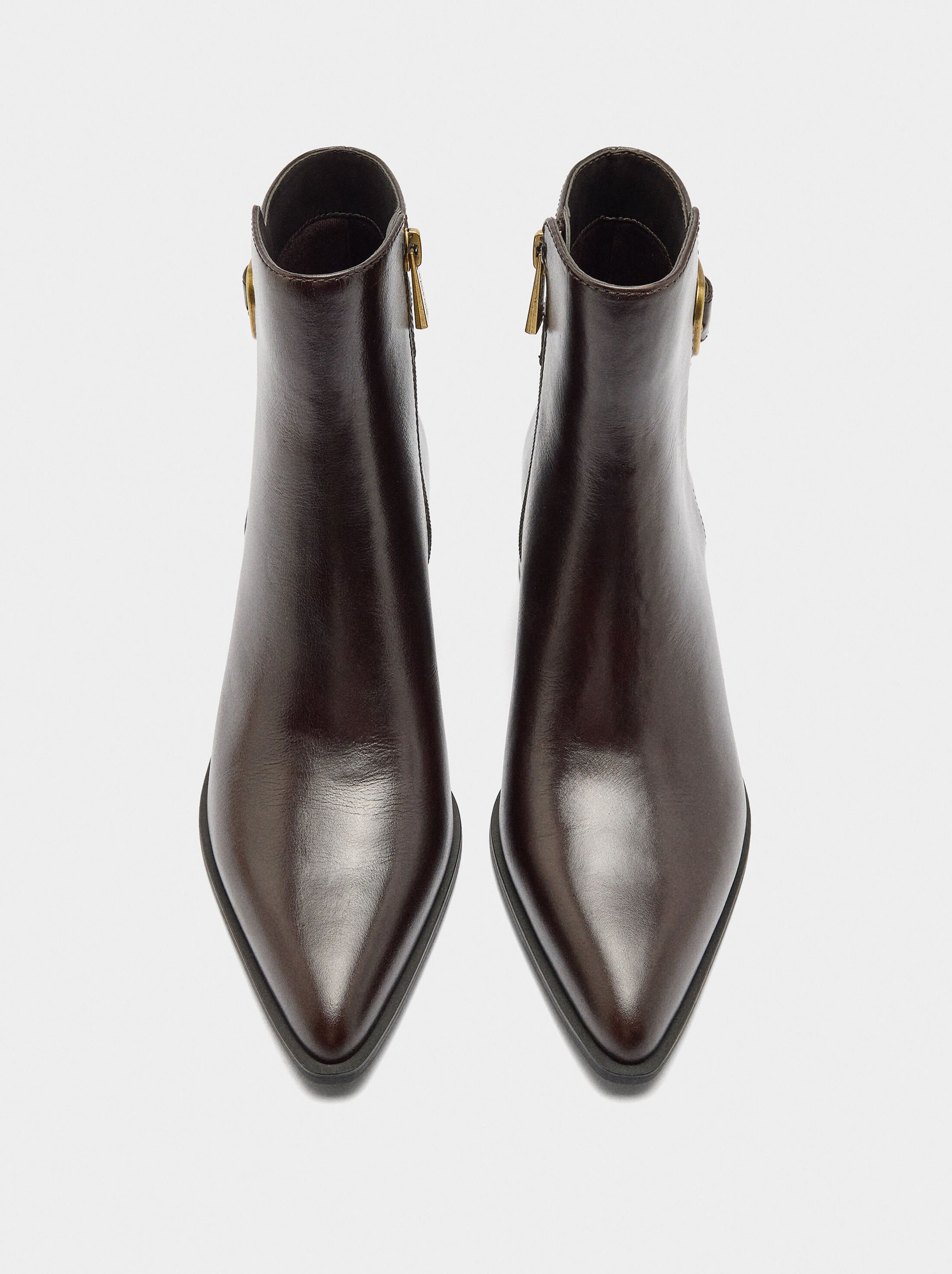 Botines de piel con hebilla image number 0.0