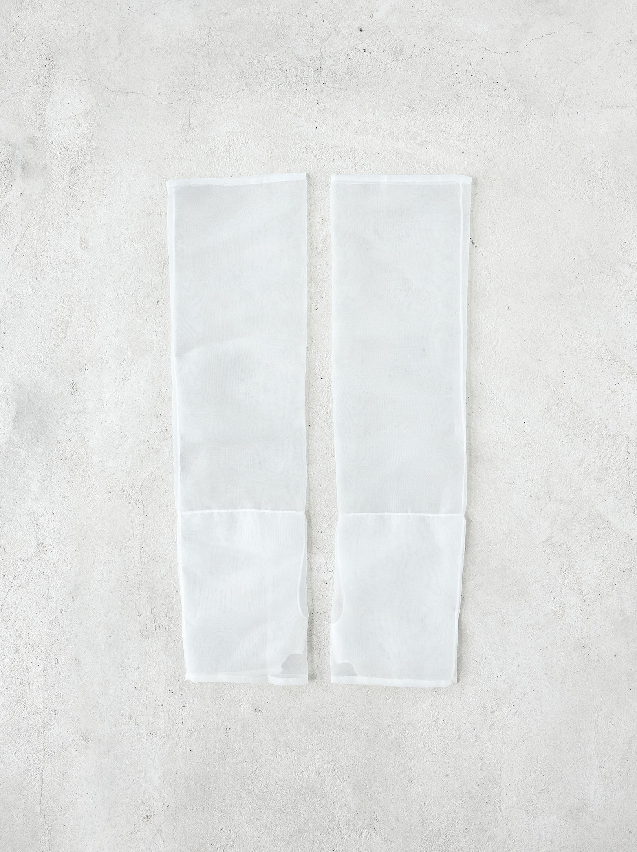 Long ceremony gloves image number 0.0