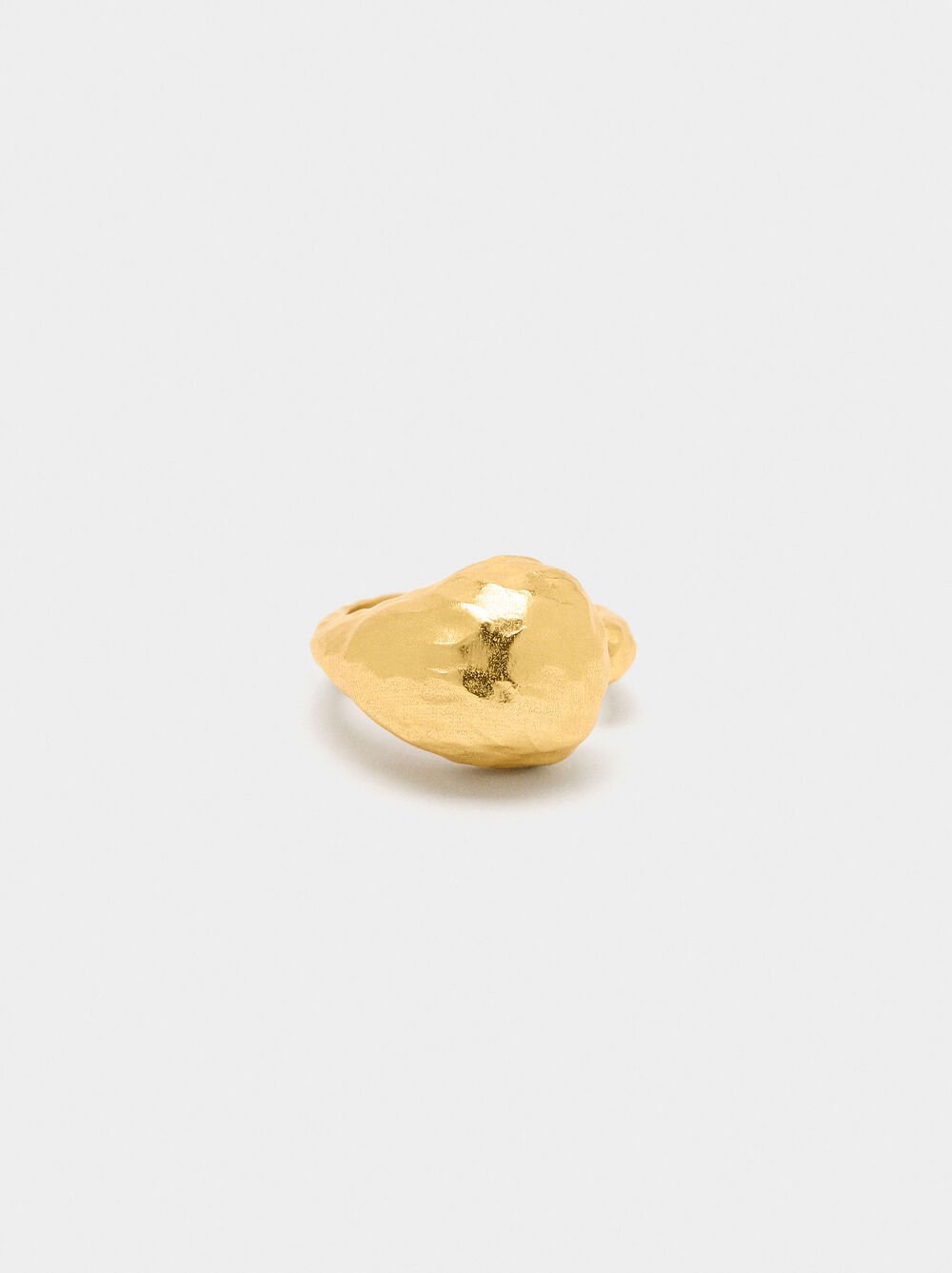 Open asymmetric ring