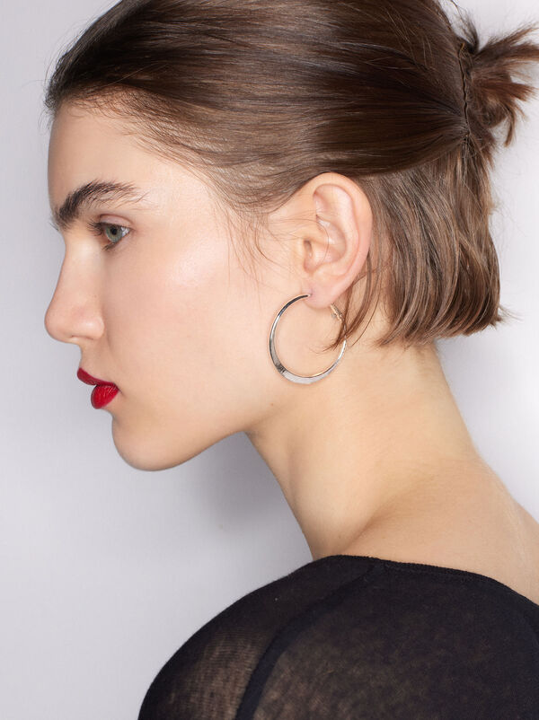 Set of  silver hoop earrings