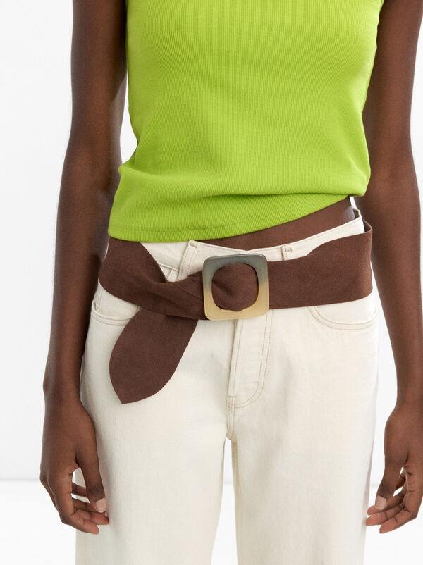 Leather belt with square buckle