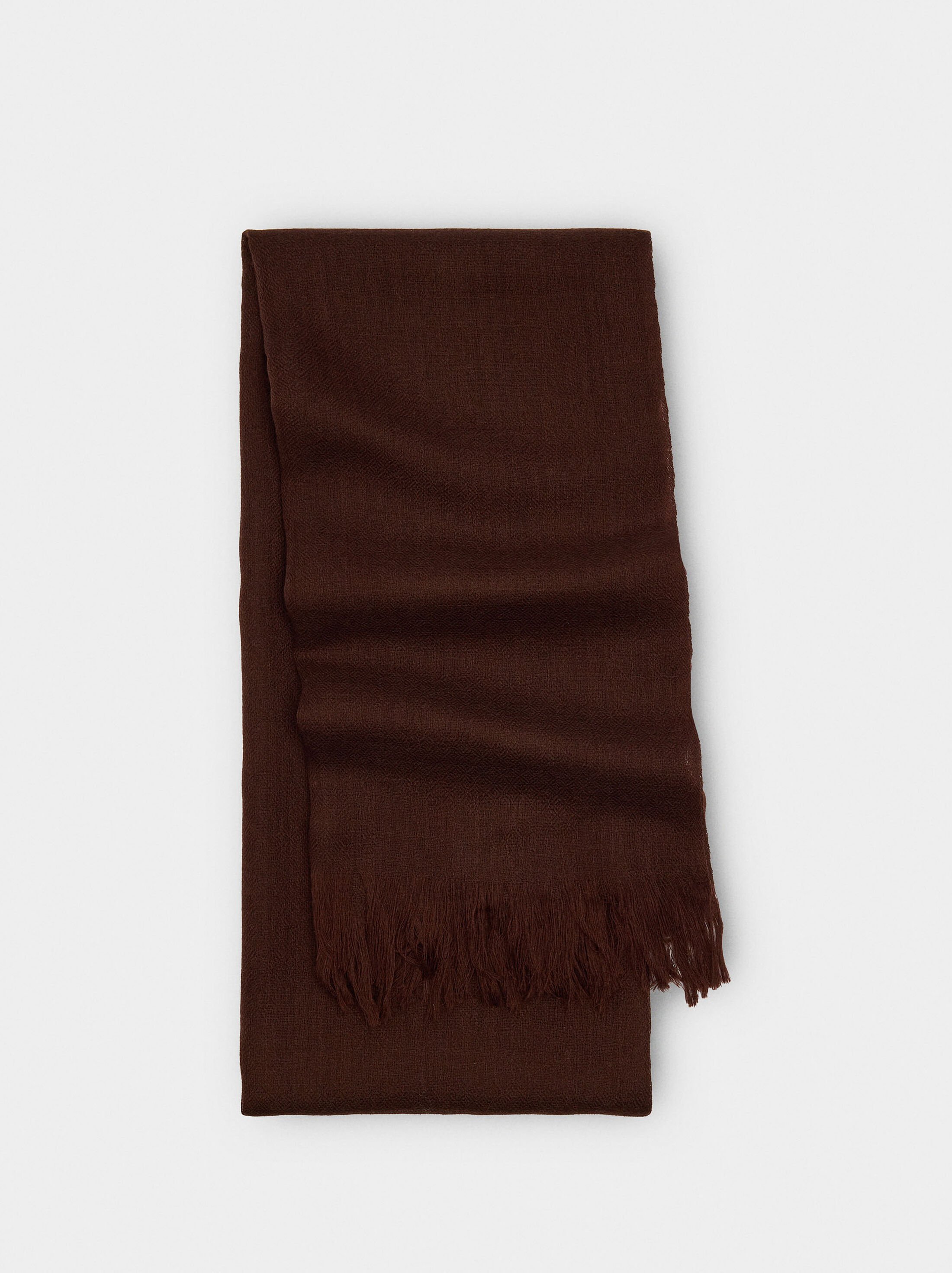 Wool pashmina with fringes image number 0.0
