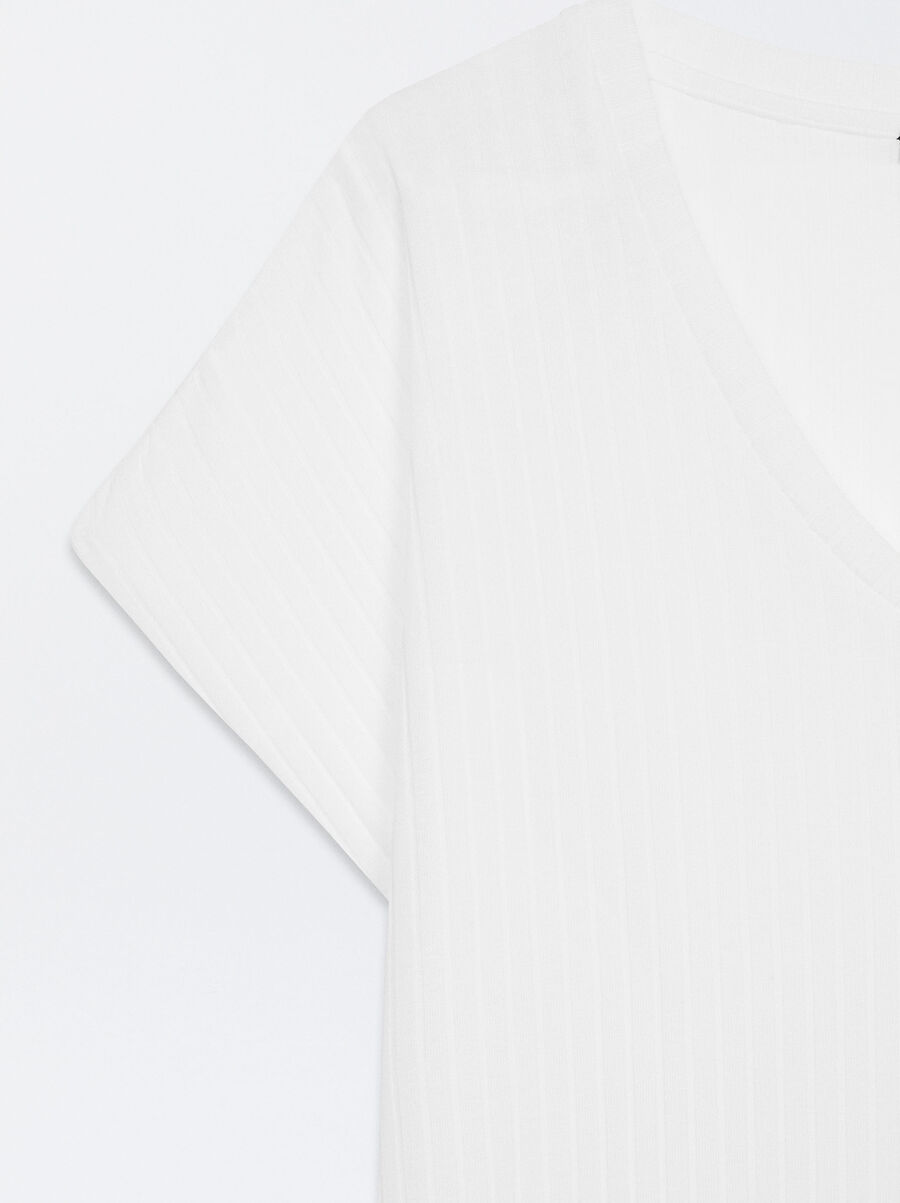 T-shirt fabriqué avec des matériaux recyclés
