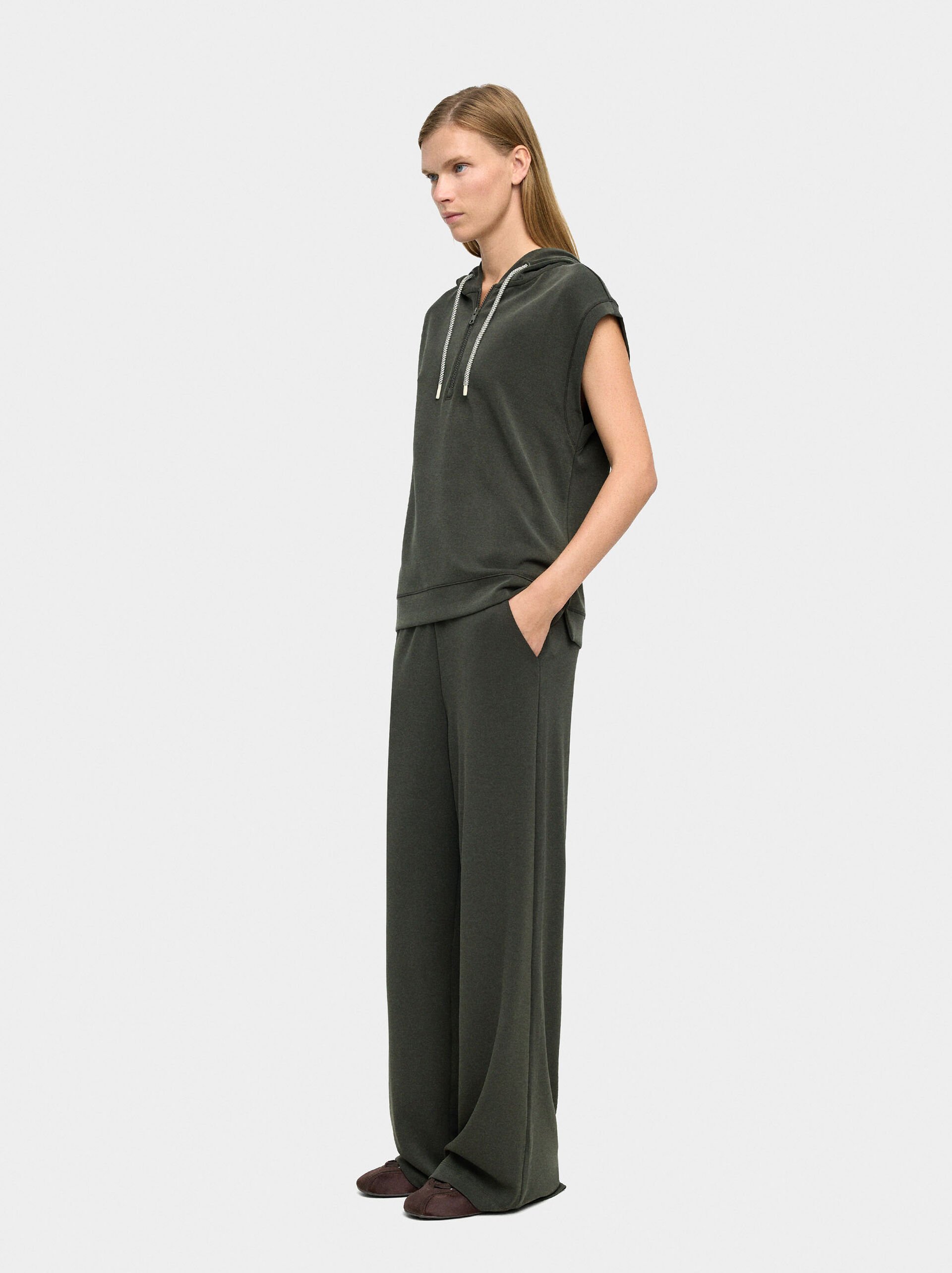 Sleeveless sweatshirt soft touch image number 1.0