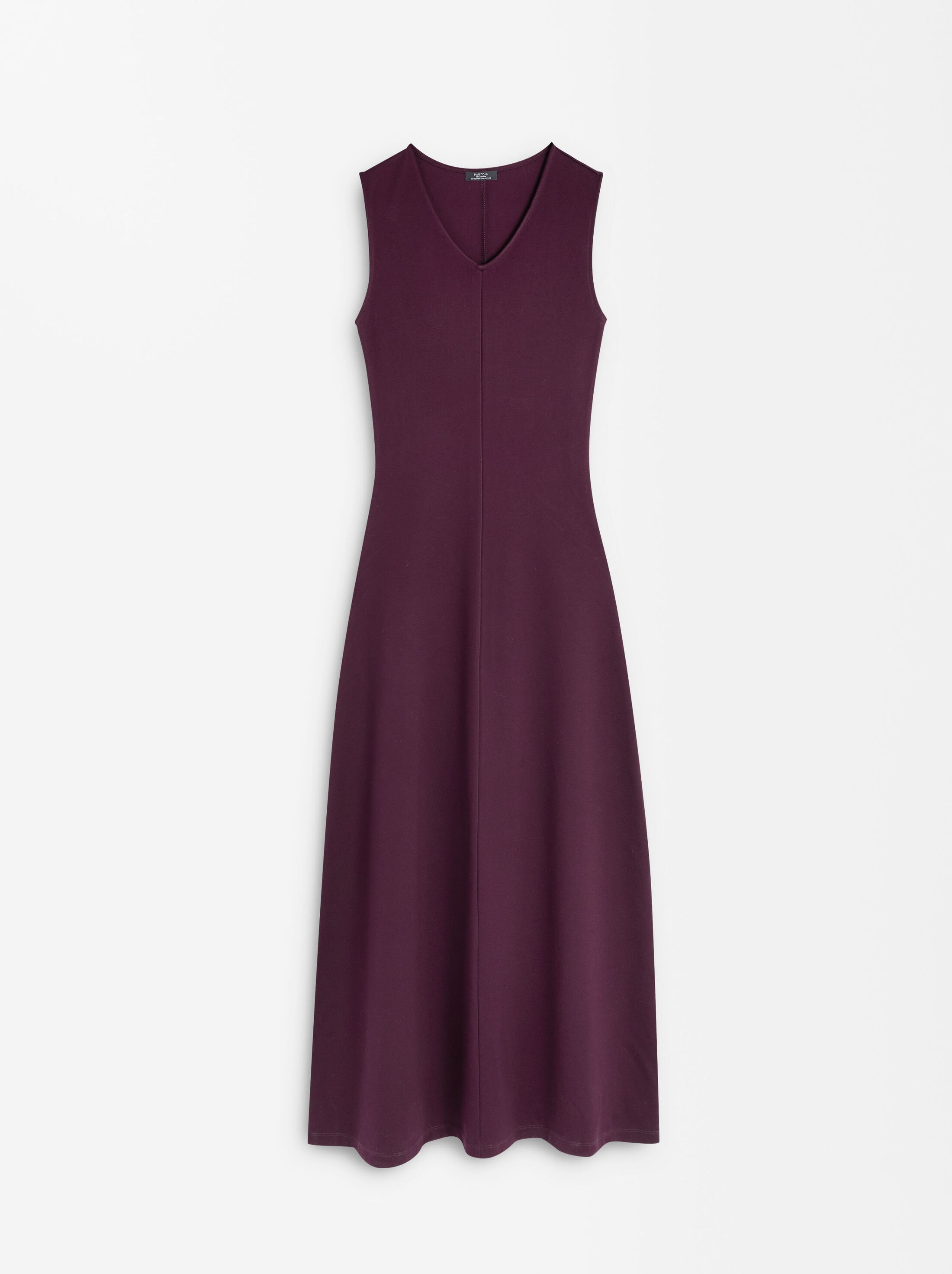 Long dress with sleeveless design image number 4.0