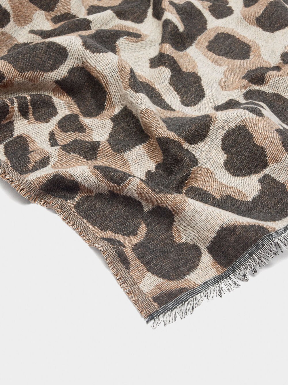 Animalprint-bedrucktes Tuch