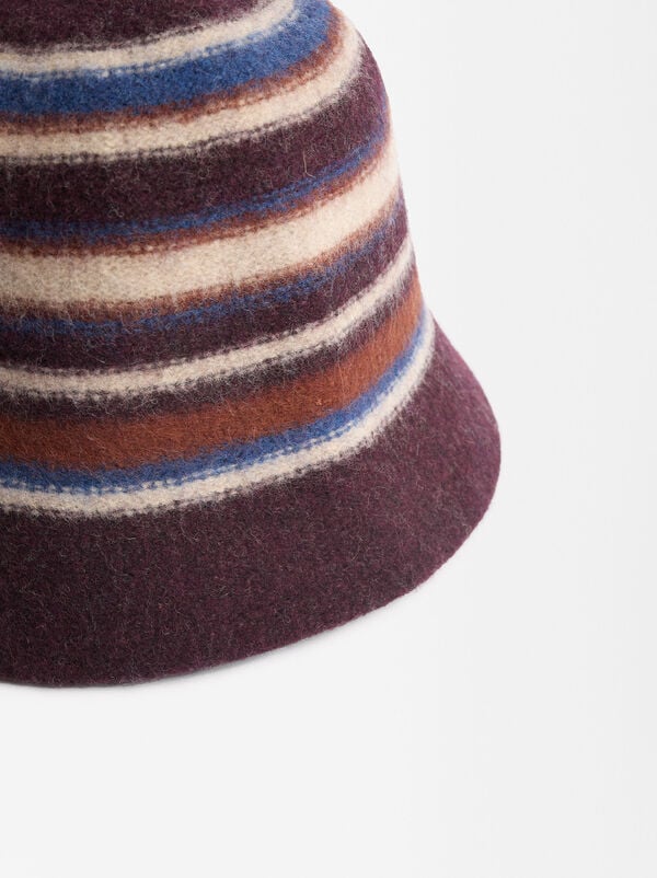 Wool bucket hat