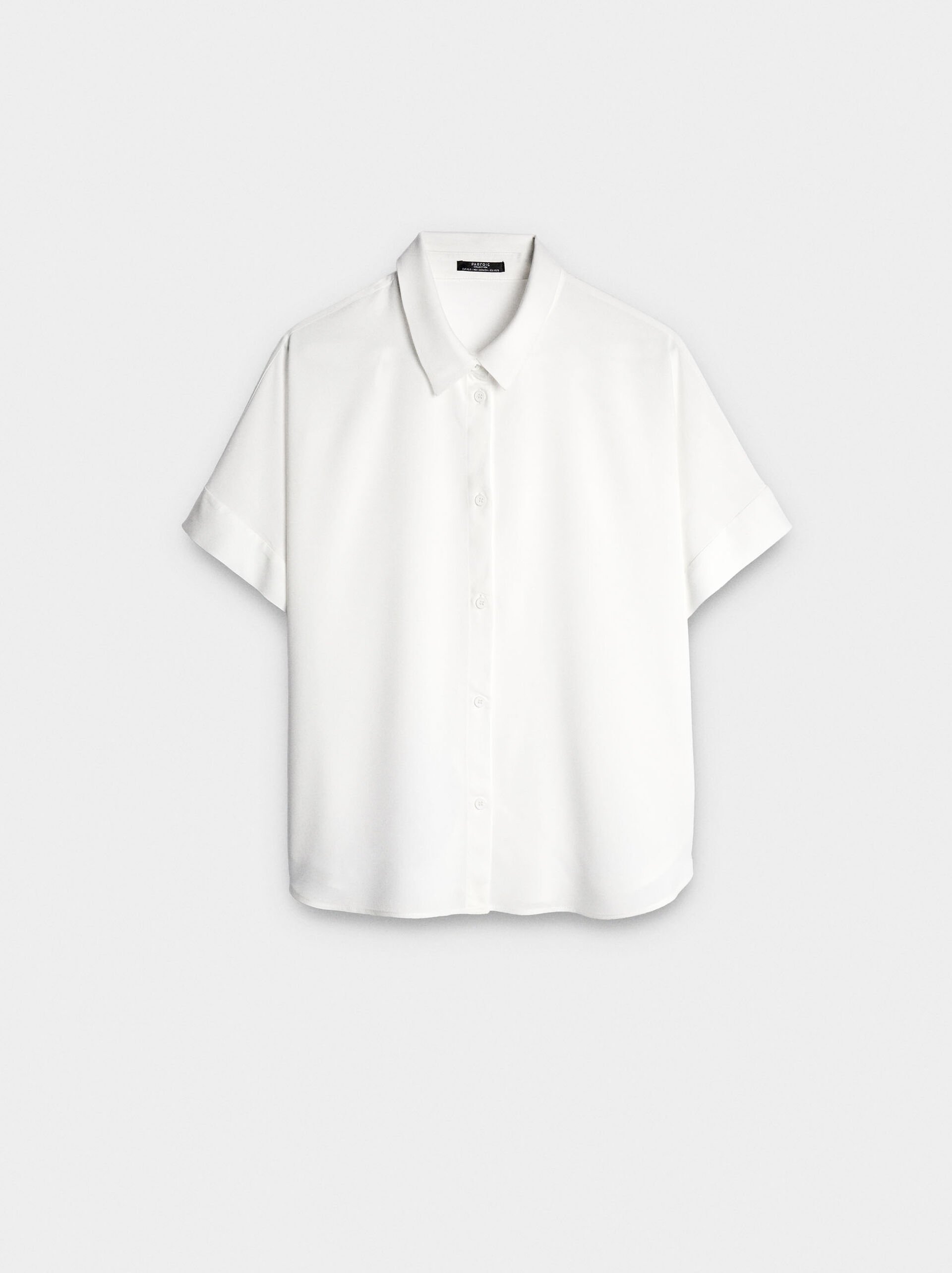 Short-sleeved shirt with buttons image number 4.0