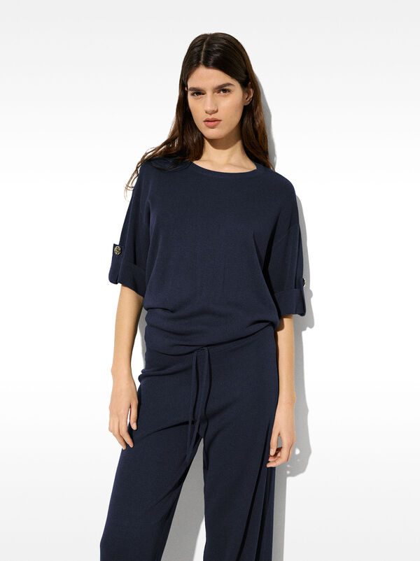 Short-sleeve knitted sweater