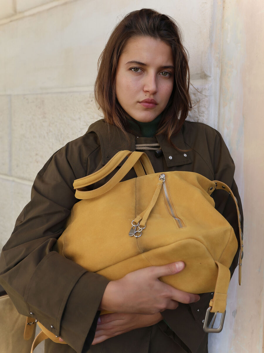Leather tote bag