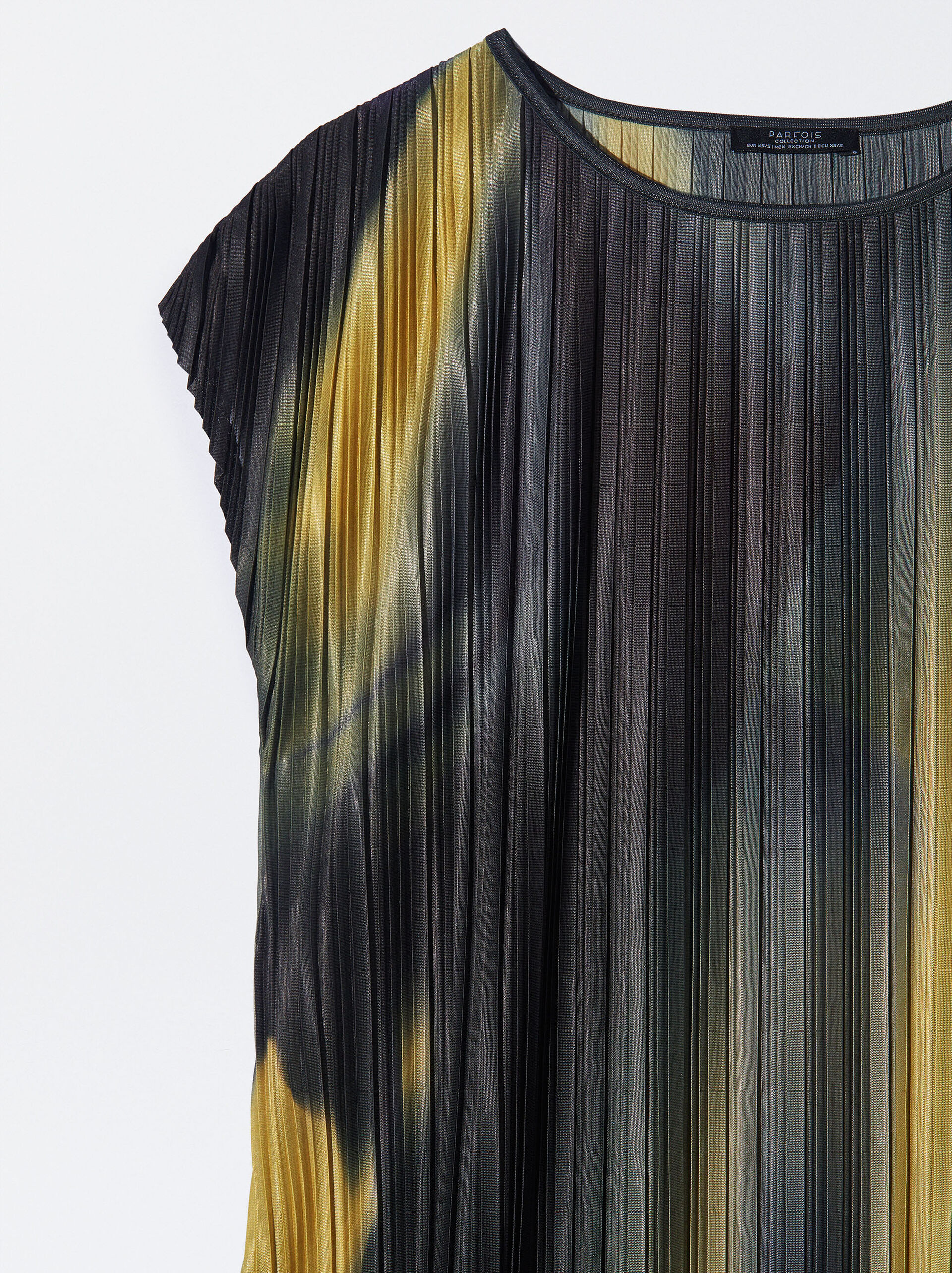 Textured Printed Dress image number 5.0