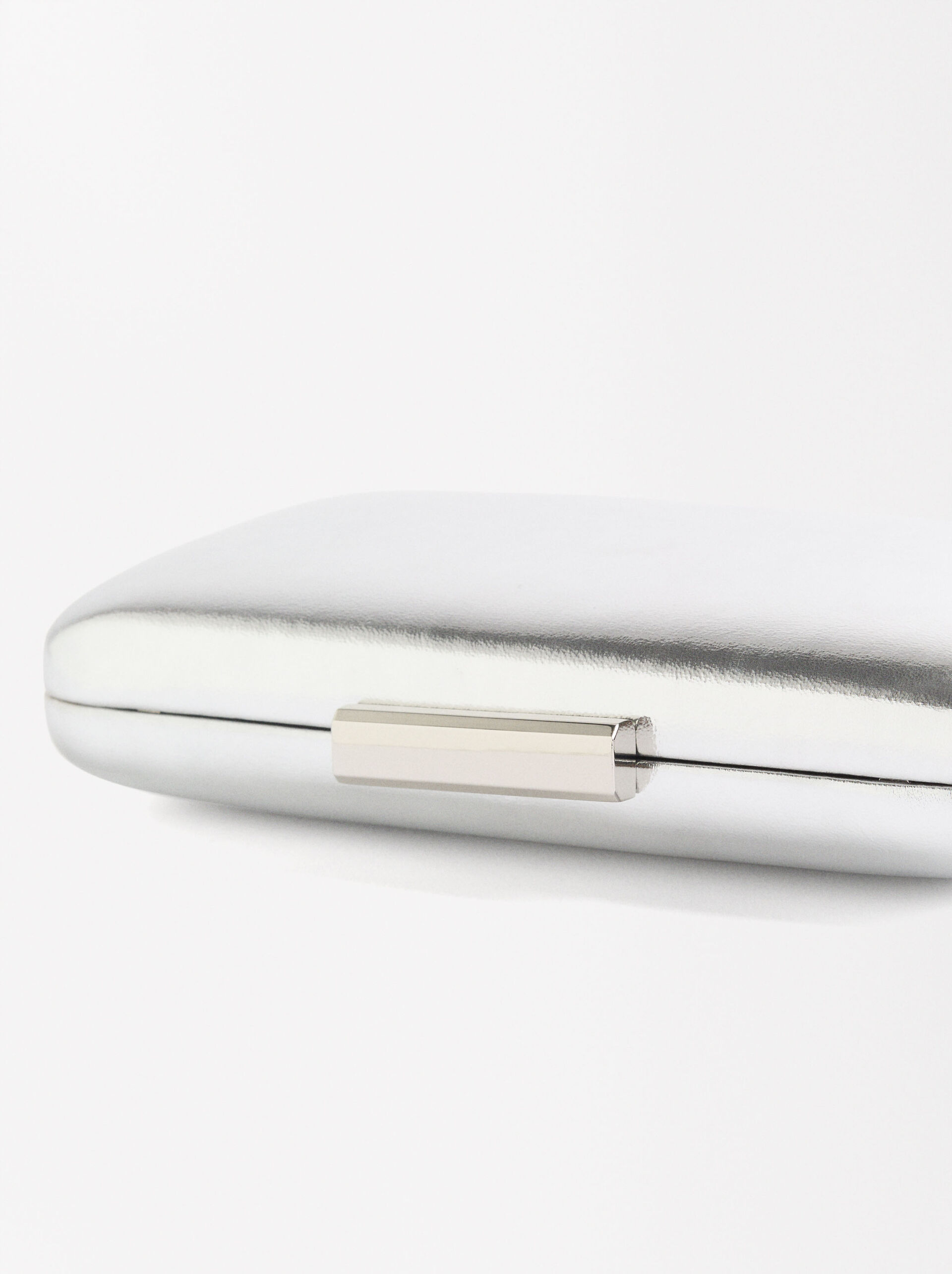 Party-Clutch im metallischen Look image number 2.0