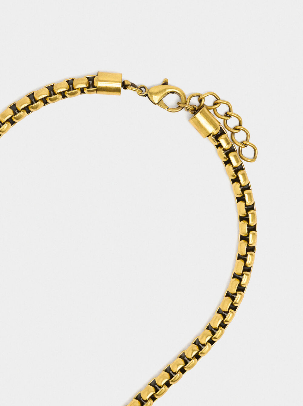 Collar corto de eslabones con corazón