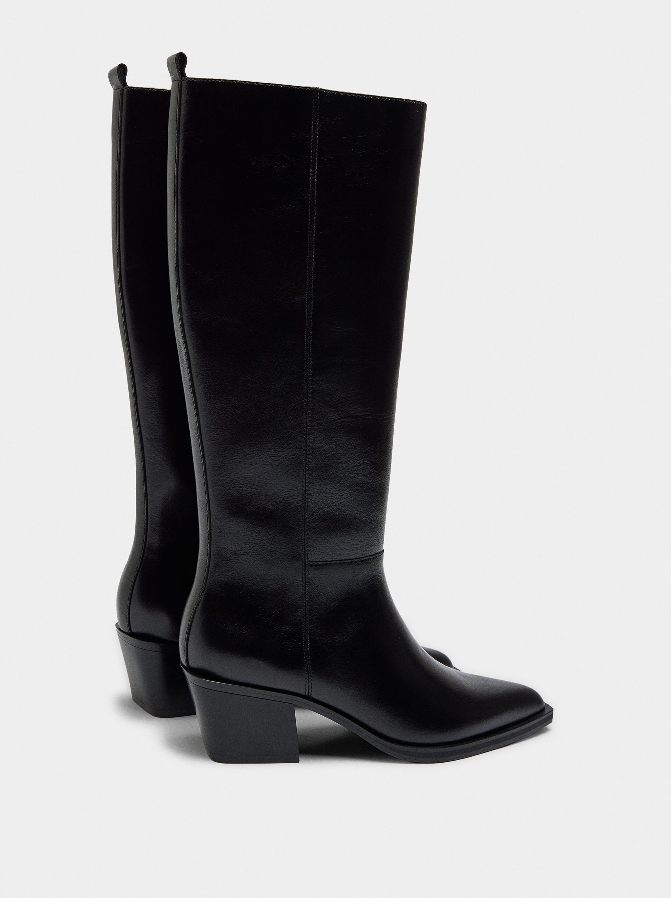 High shaft leather boots with heel image number 3.0