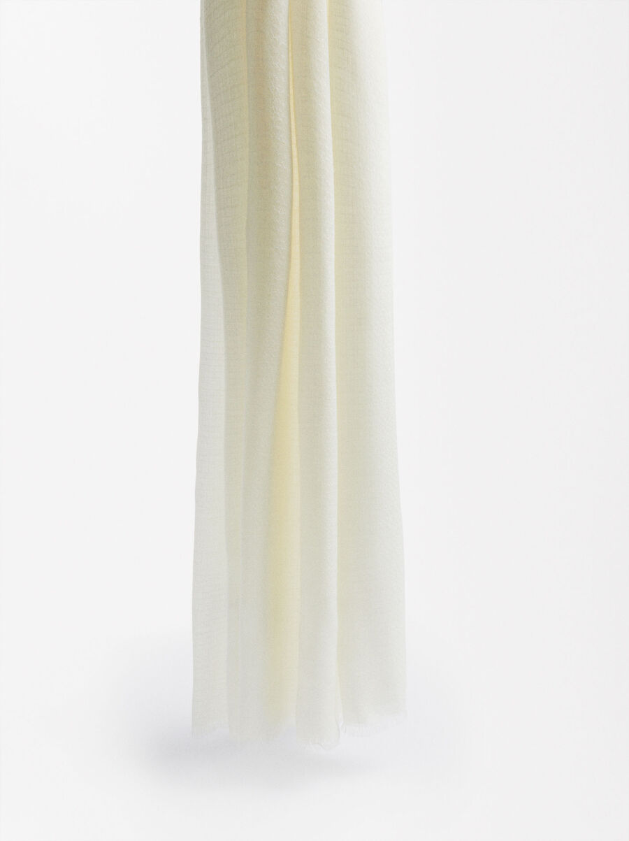 Plain pashmina with frayed detailing
