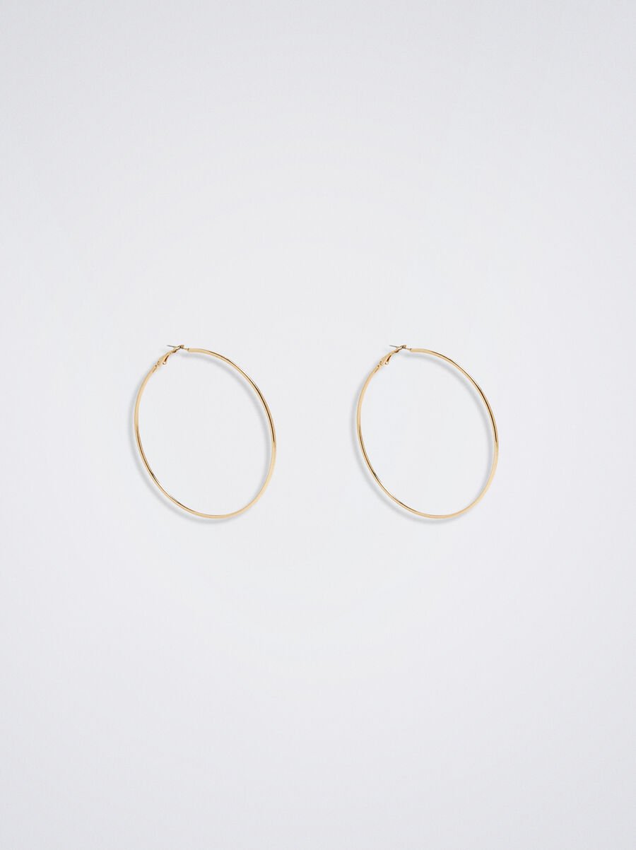 Basic large hoop earrings