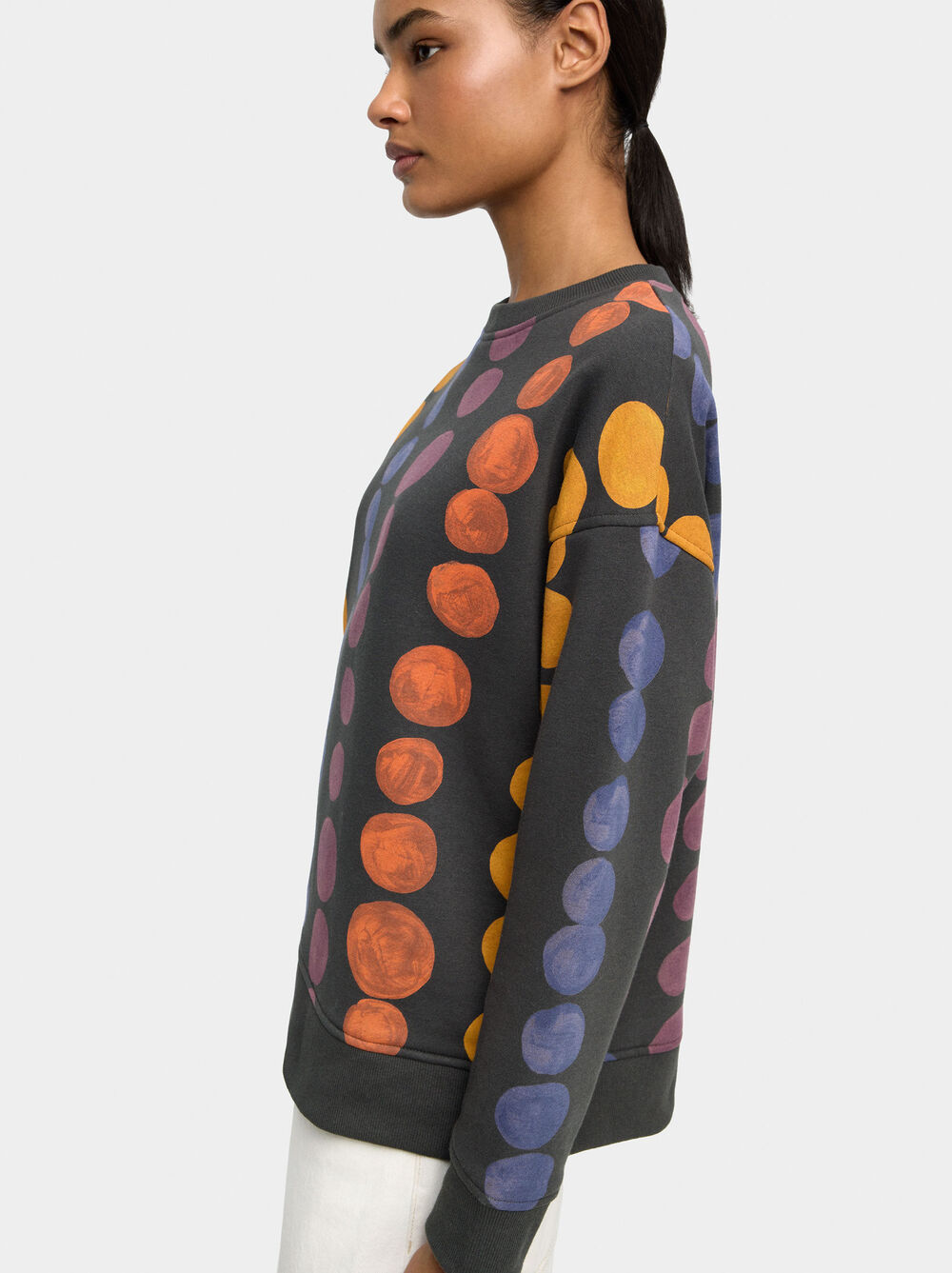 Sweatshirt with printed design