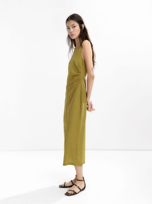 Mid-length dress with gathering