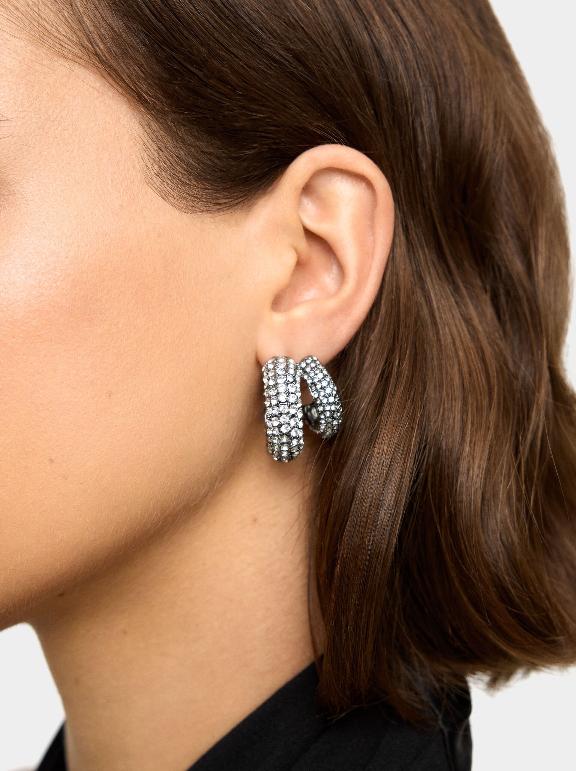 Orecchini a cerchio aperti effetto doppio con cristalli image number 1.0