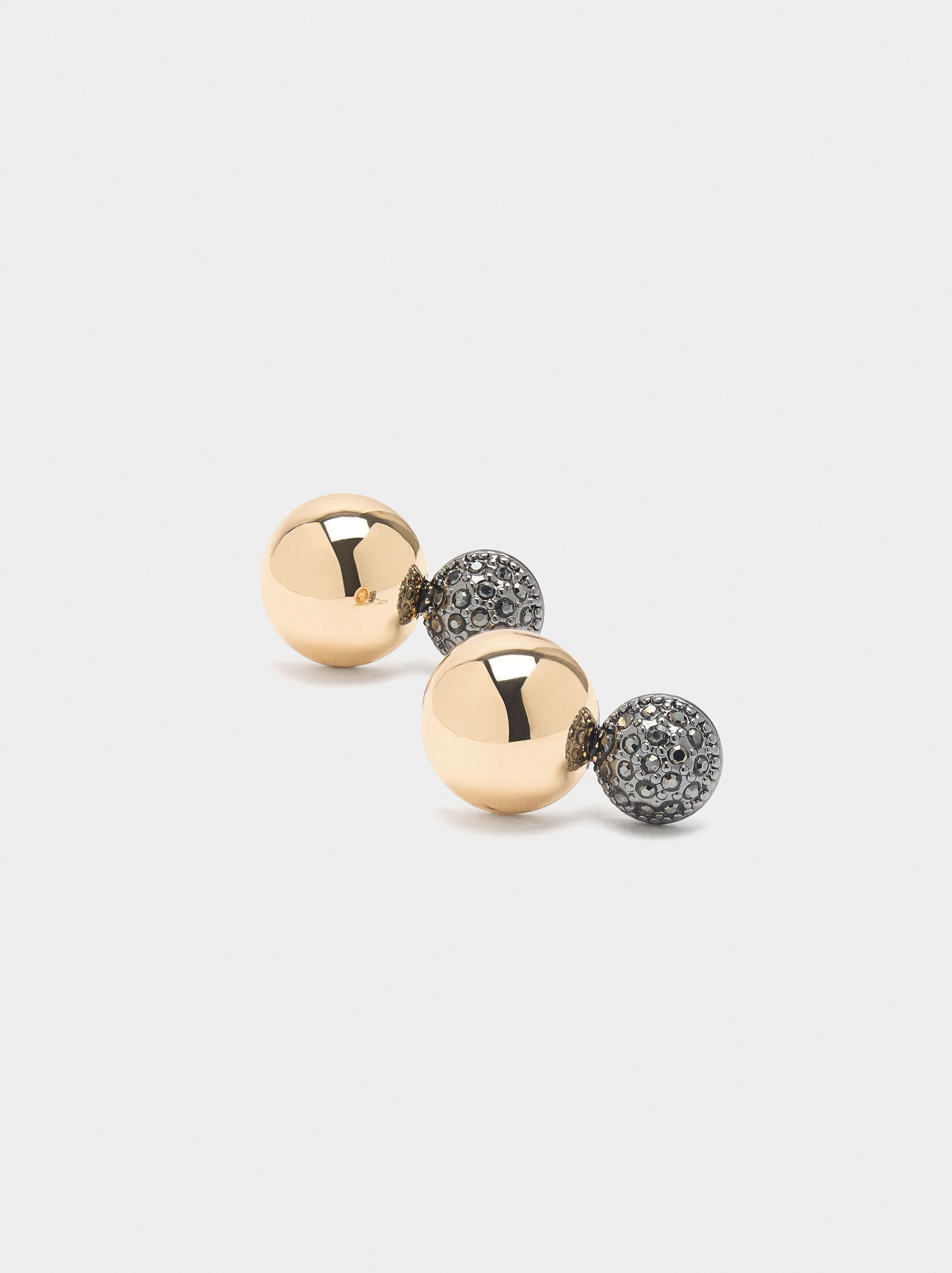 Short earrings with bicolor spheres image number 1.0