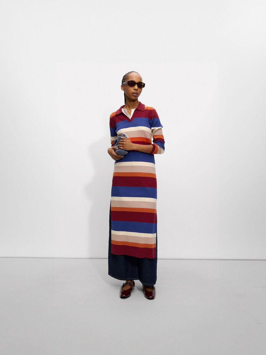 Vestido midi de punto a rayas